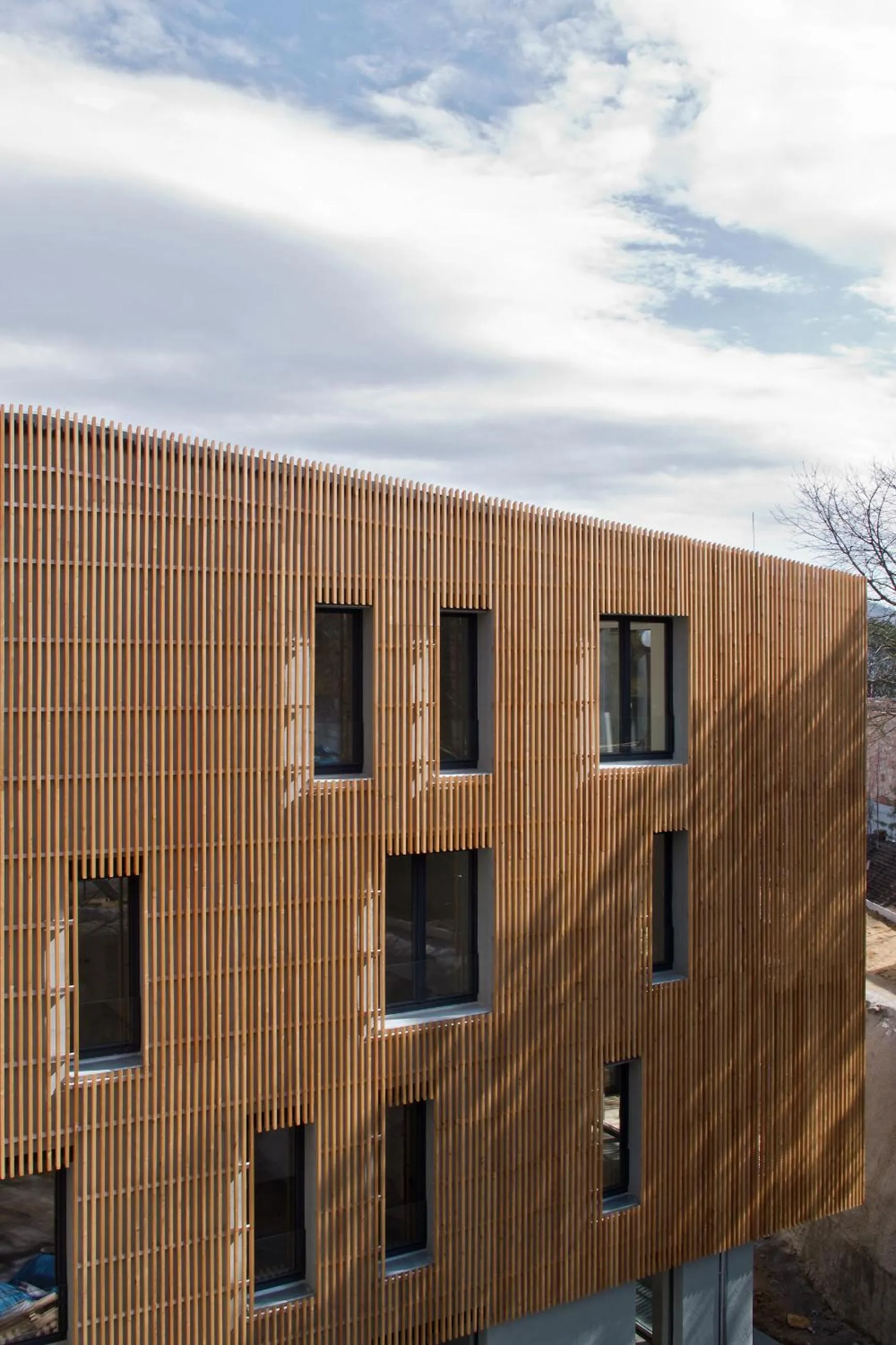 Property building in Lakepark Residence