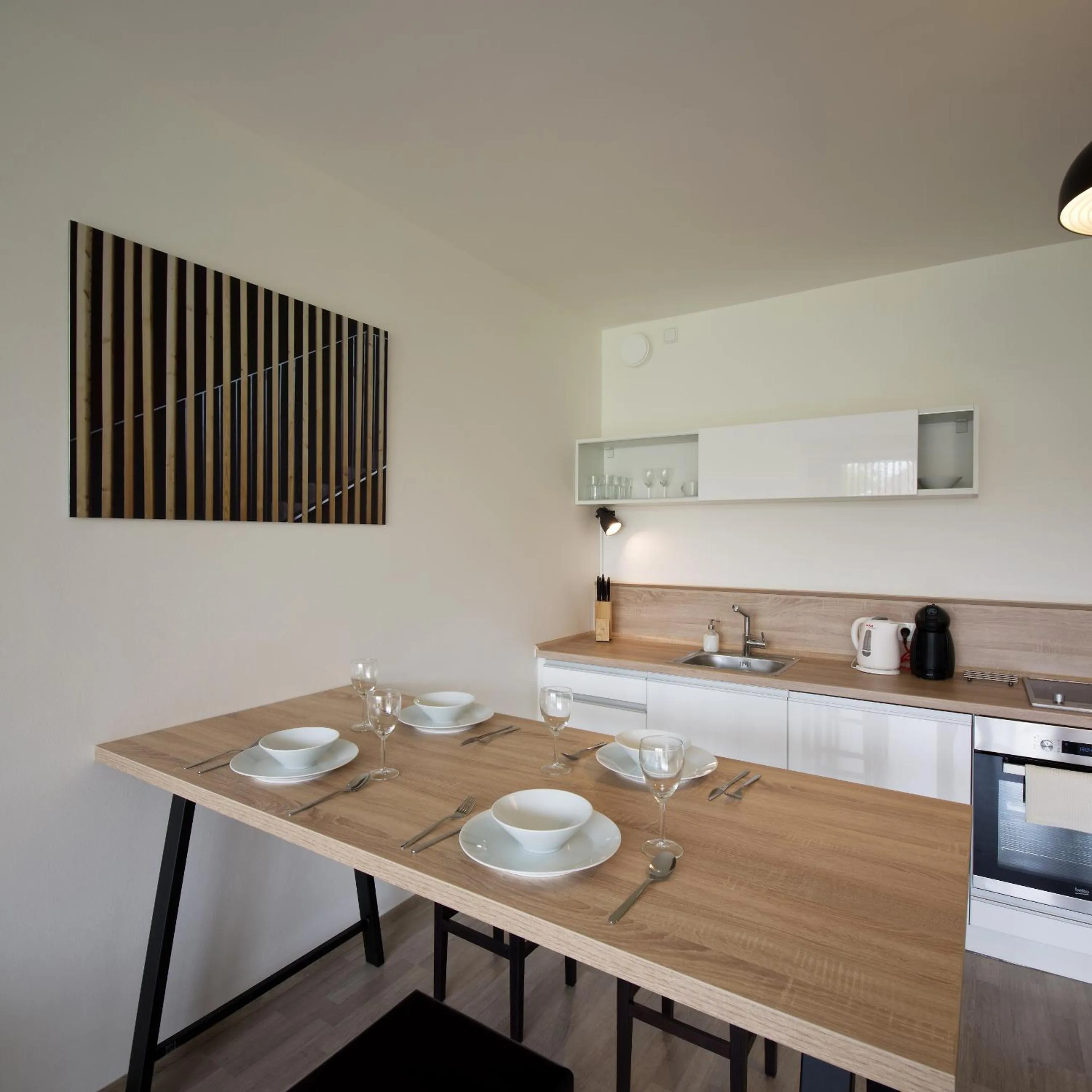Kitchen or kitchenette in Lakepark Residence