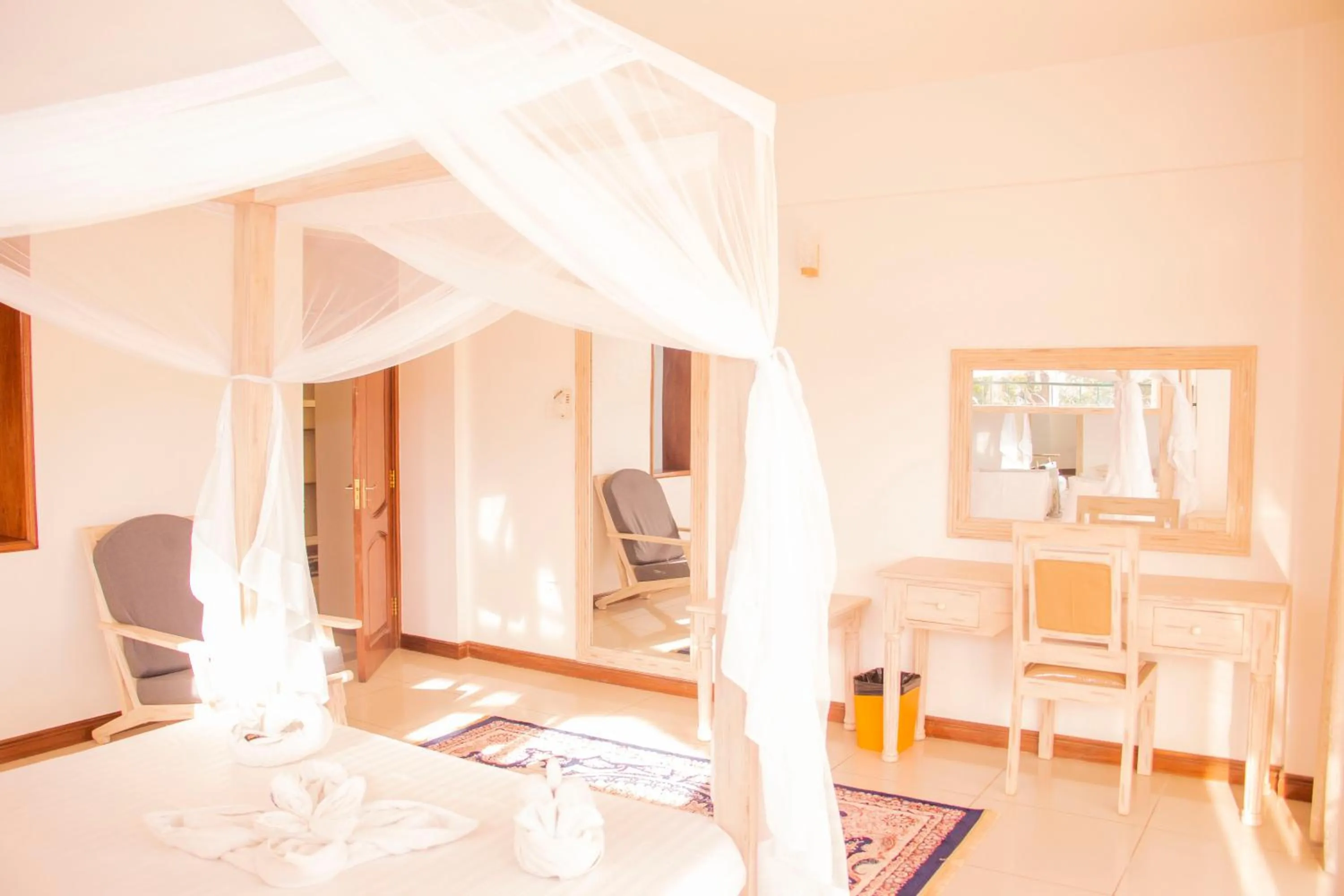 Bed in Jumeirah Beachfront