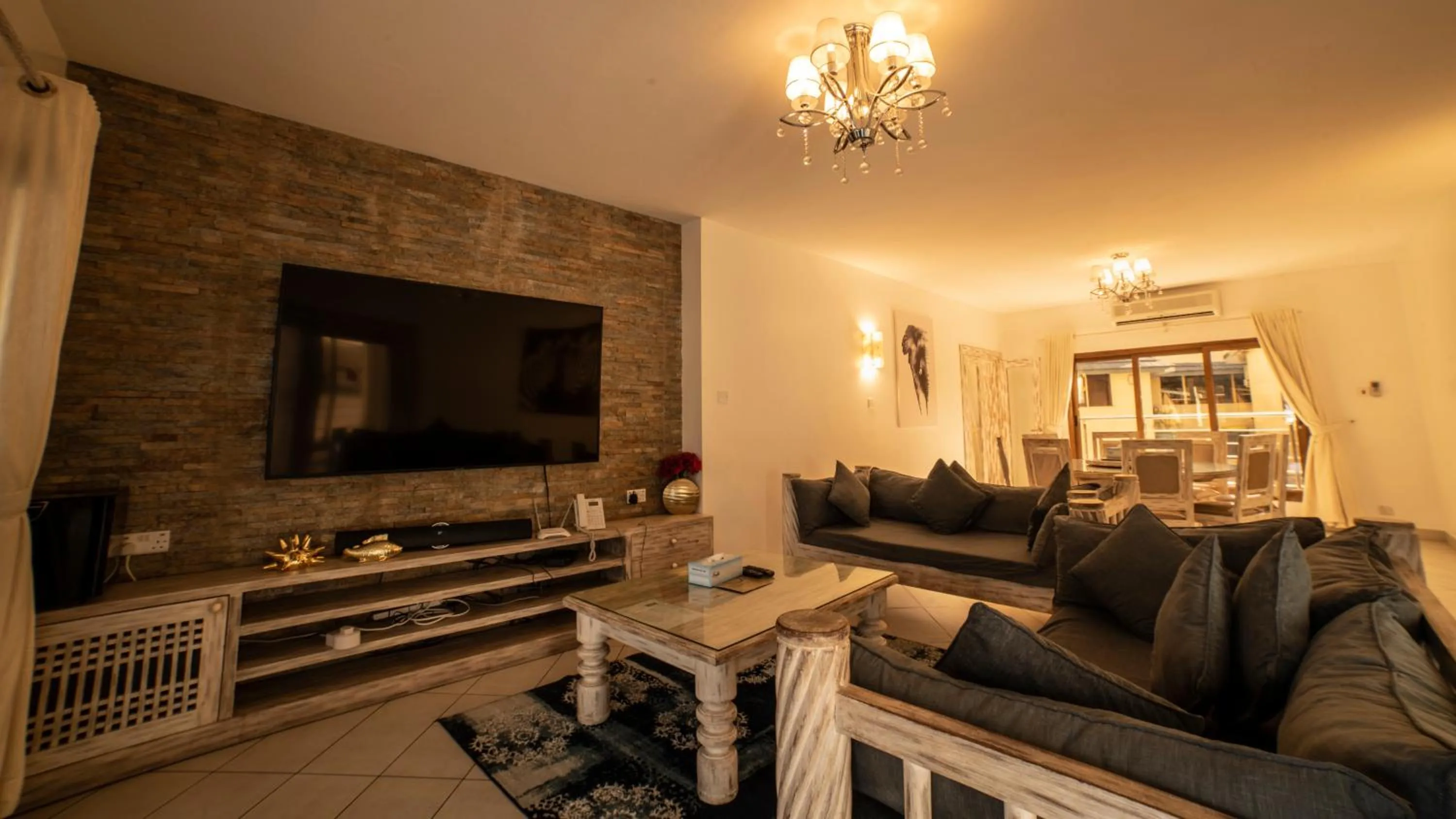 Living room in Jumeirah Beachfront