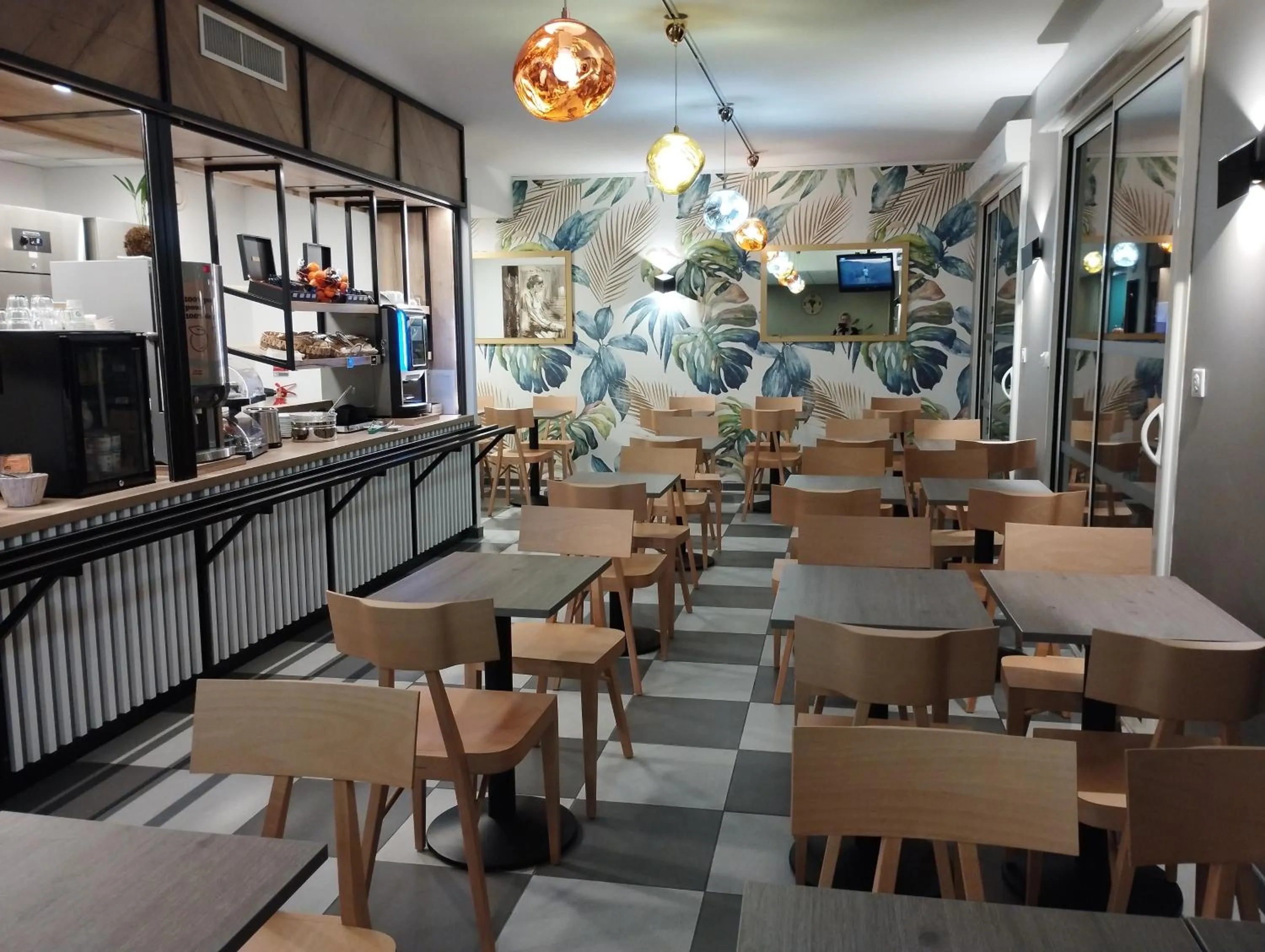 Breakfast in B&B HOTEL Agen Castelculier