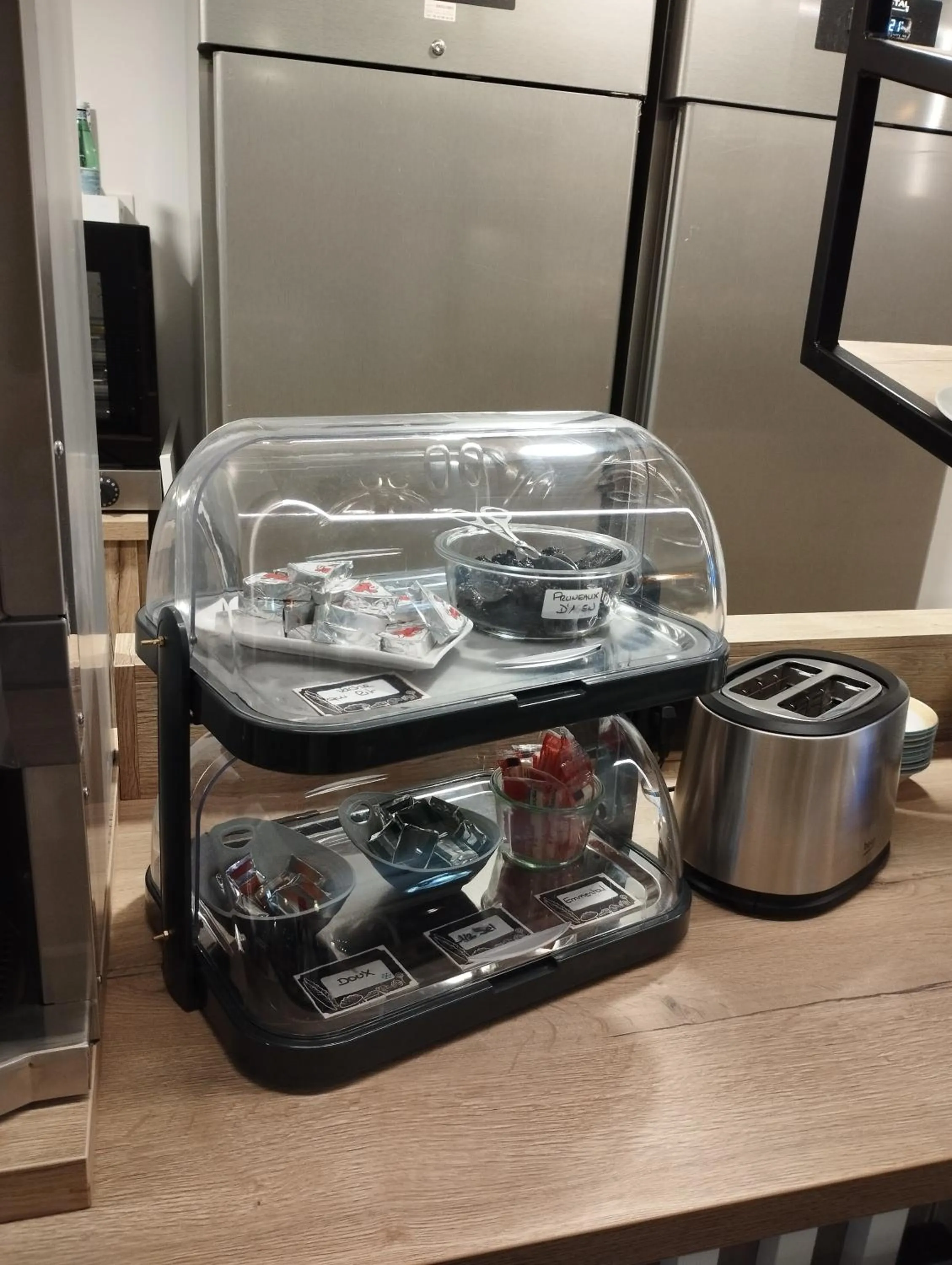 Breakfast in B&B HOTEL Agen Castelculier