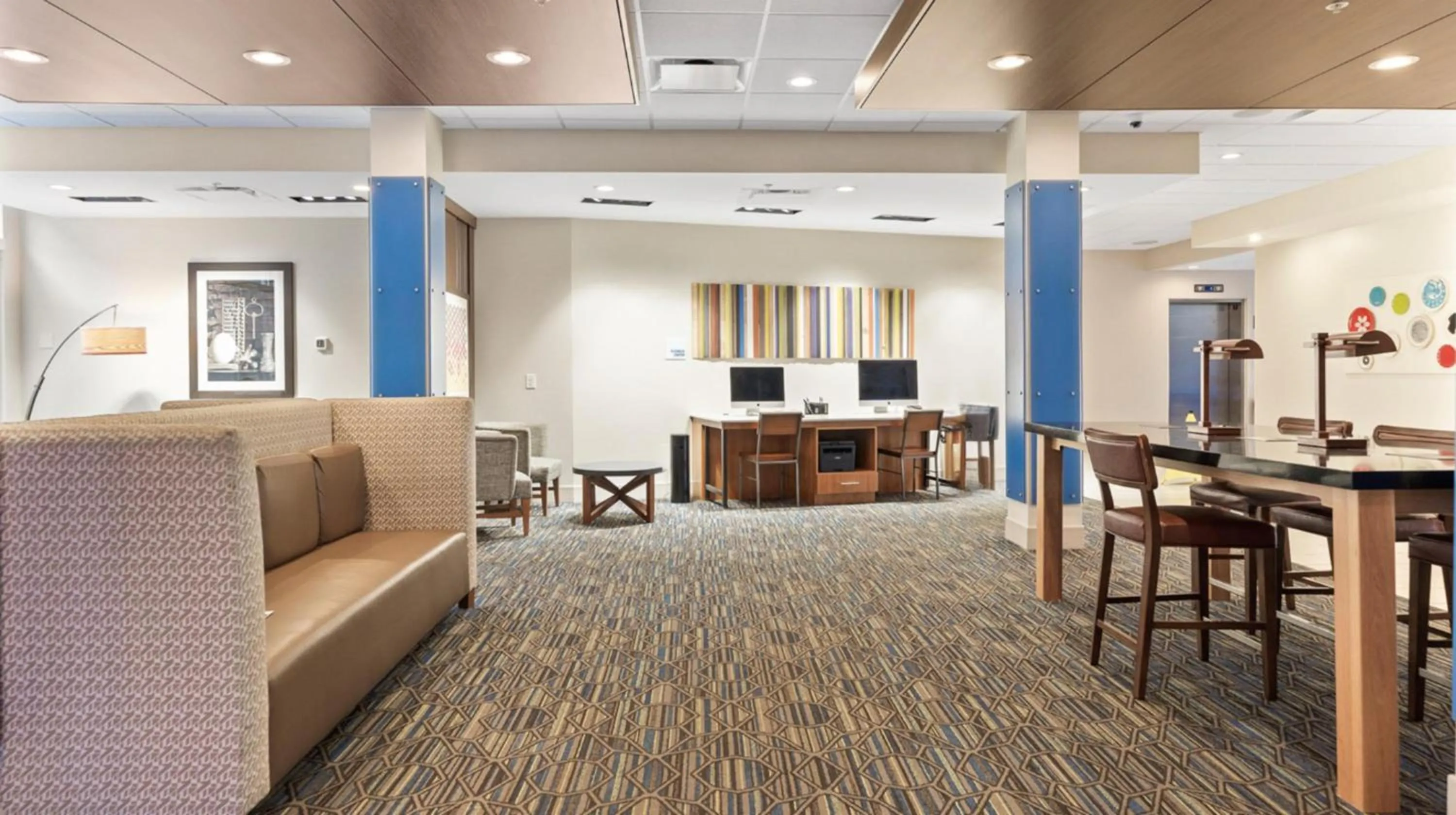 Property building in Holiday Inn Express &amp; Suites Macon North by IHG