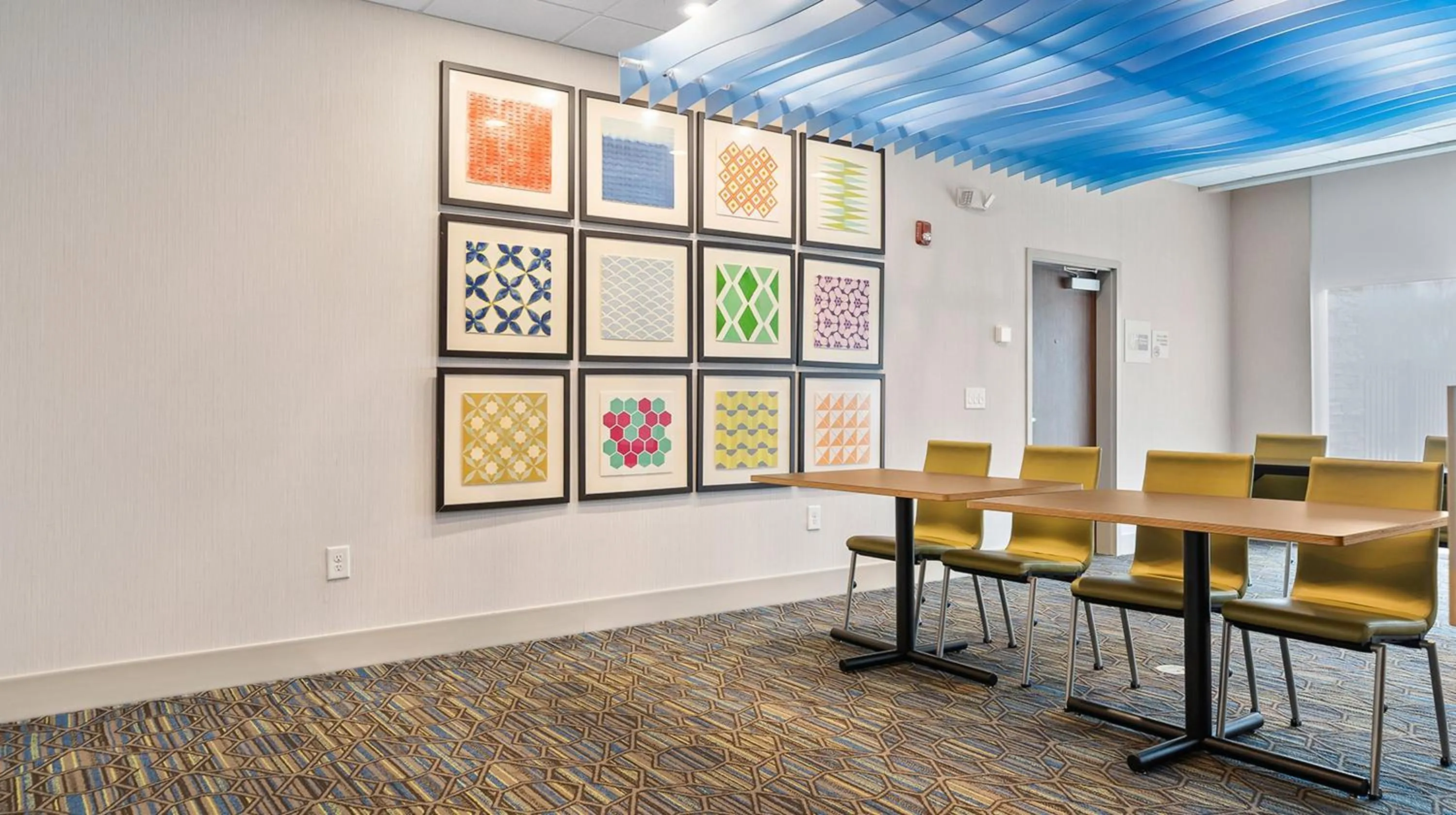 Meeting/conference room in Holiday Inn Express & Suites Macon North by IHG