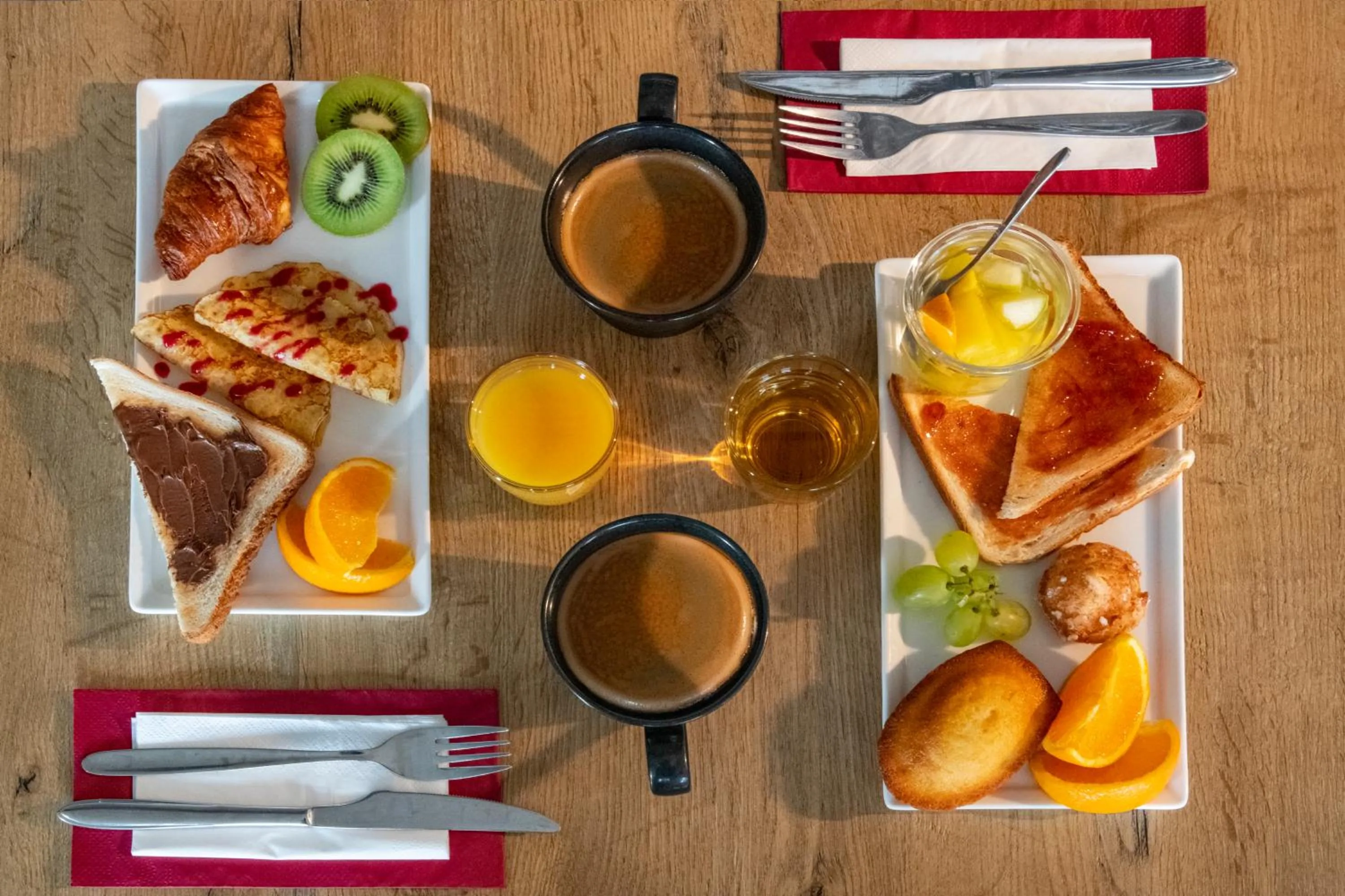 Breakfast in ibis Pontorson Baie Du Mont Saint Michel