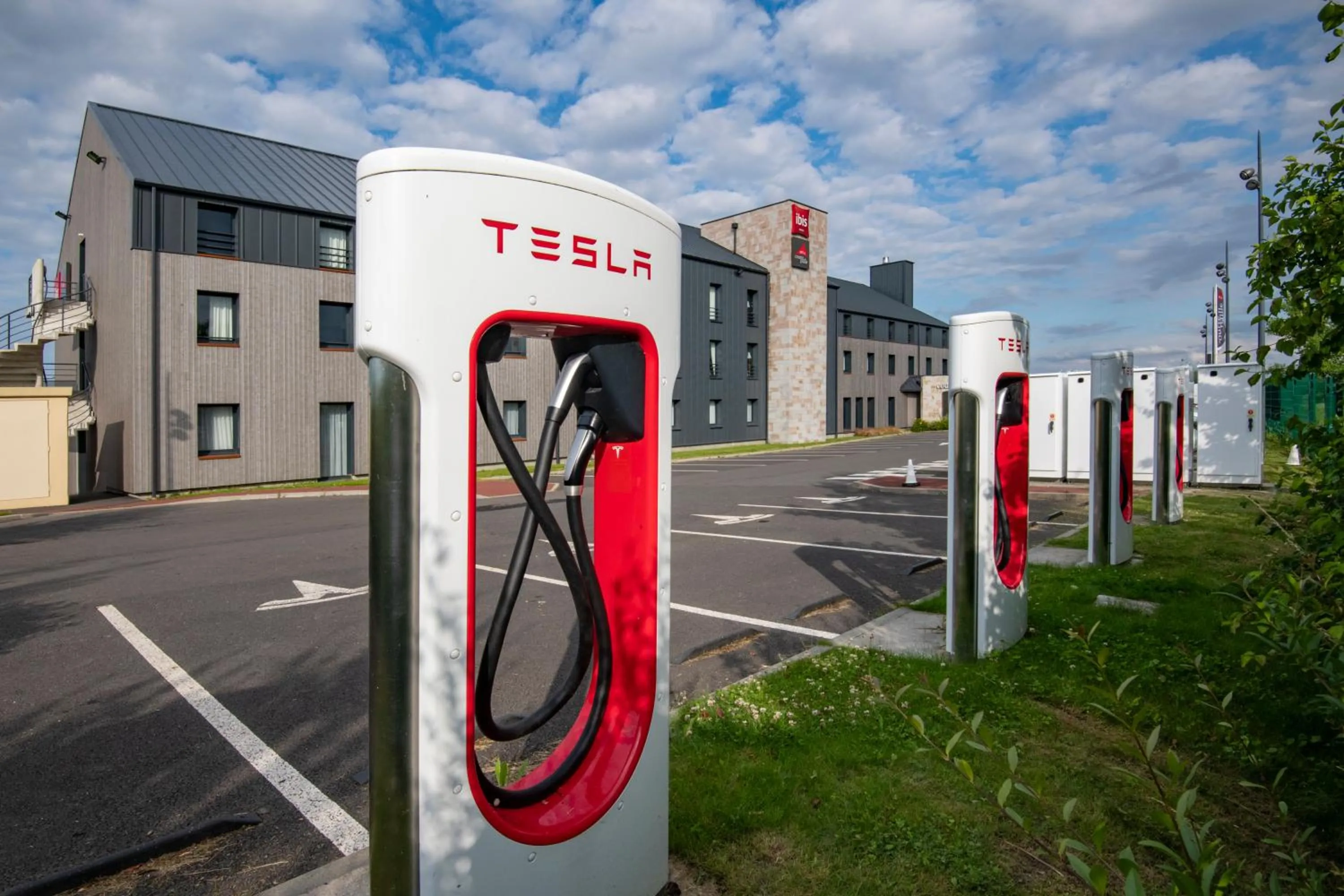 Facade/entrance in ibis Pontorson Baie Du Mont Saint Michel