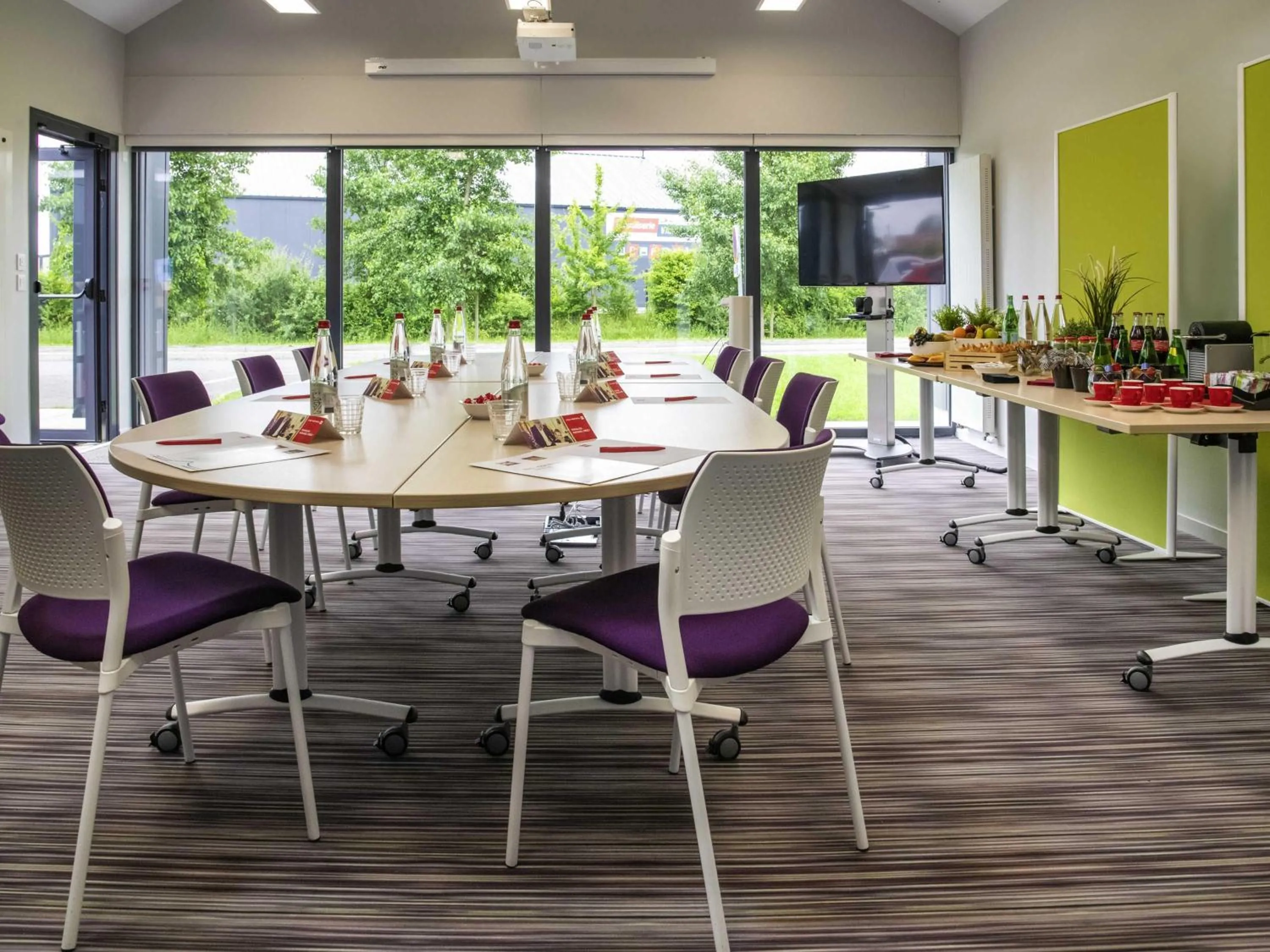 Meeting/conference room in ibis Pontorson Baie Du Mont Saint Michel