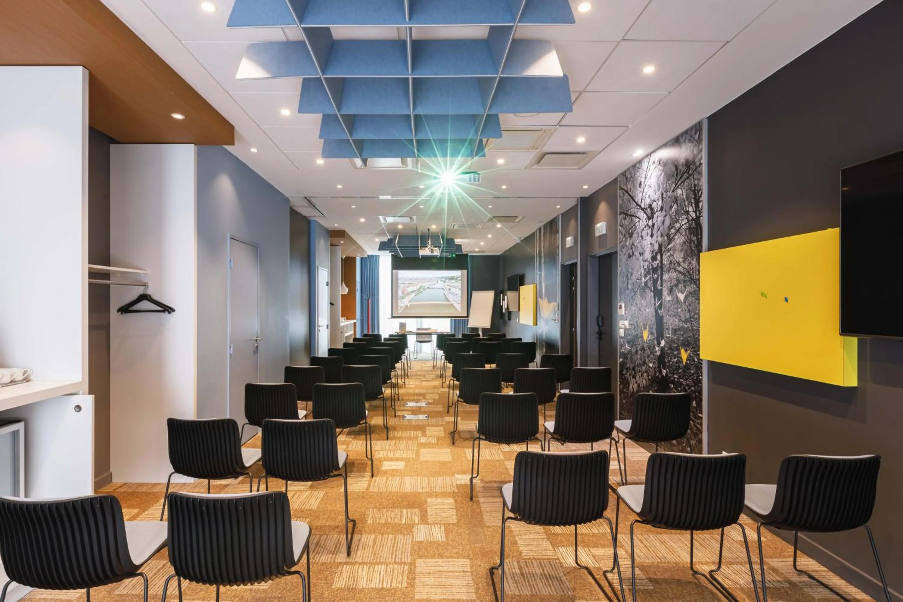Meeting/conference room in ibis Lyon Carre De Soie