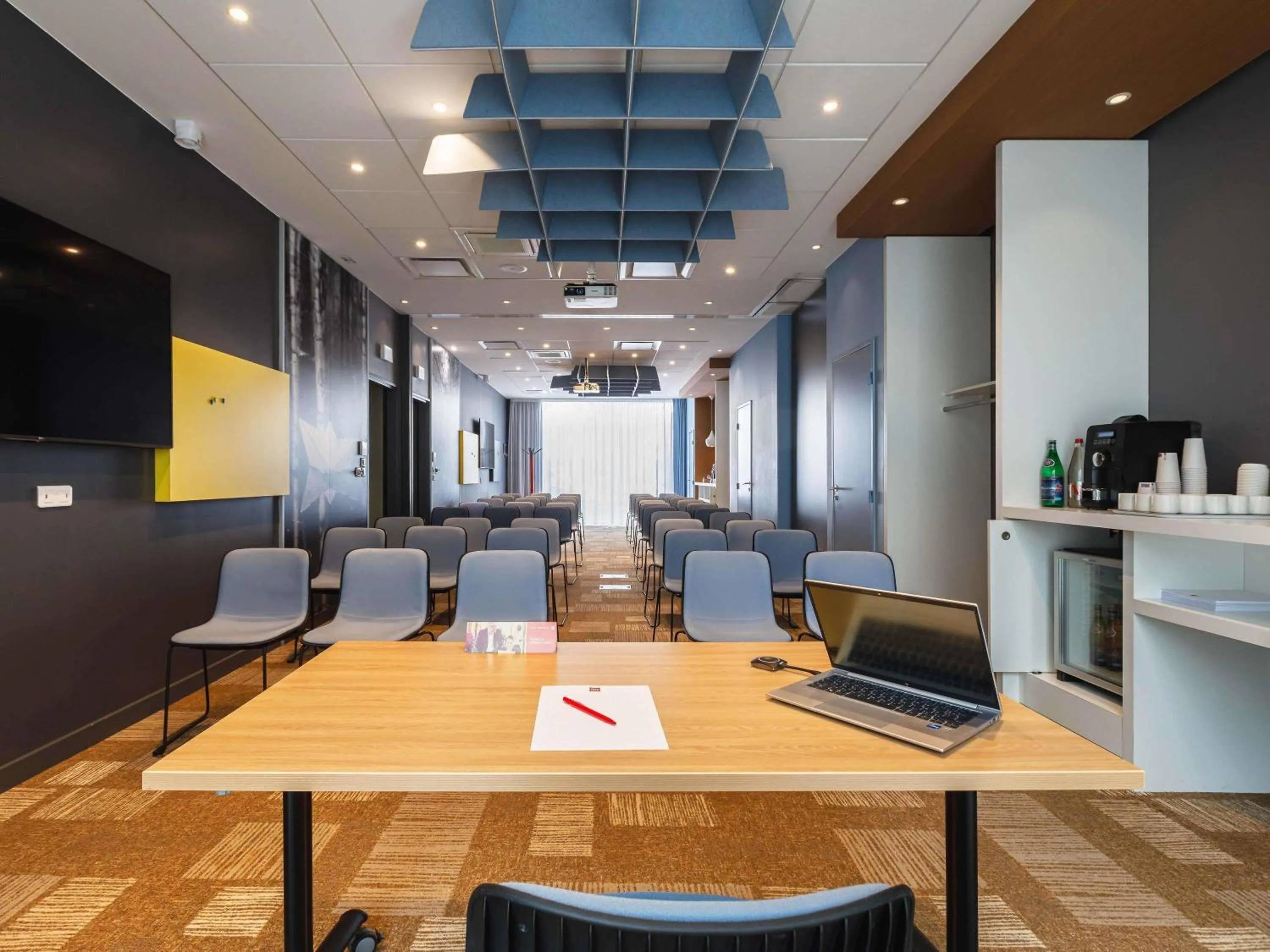 Meeting/conference room in ibis Lyon Carre De Soie