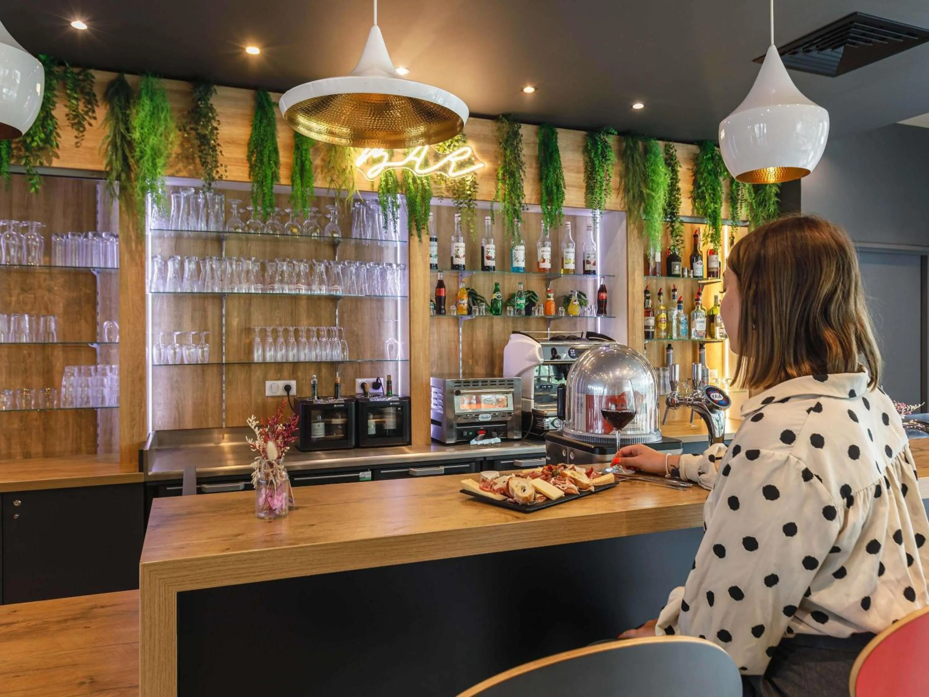 Lounge or bar in ibis Lyon Carre De Soie