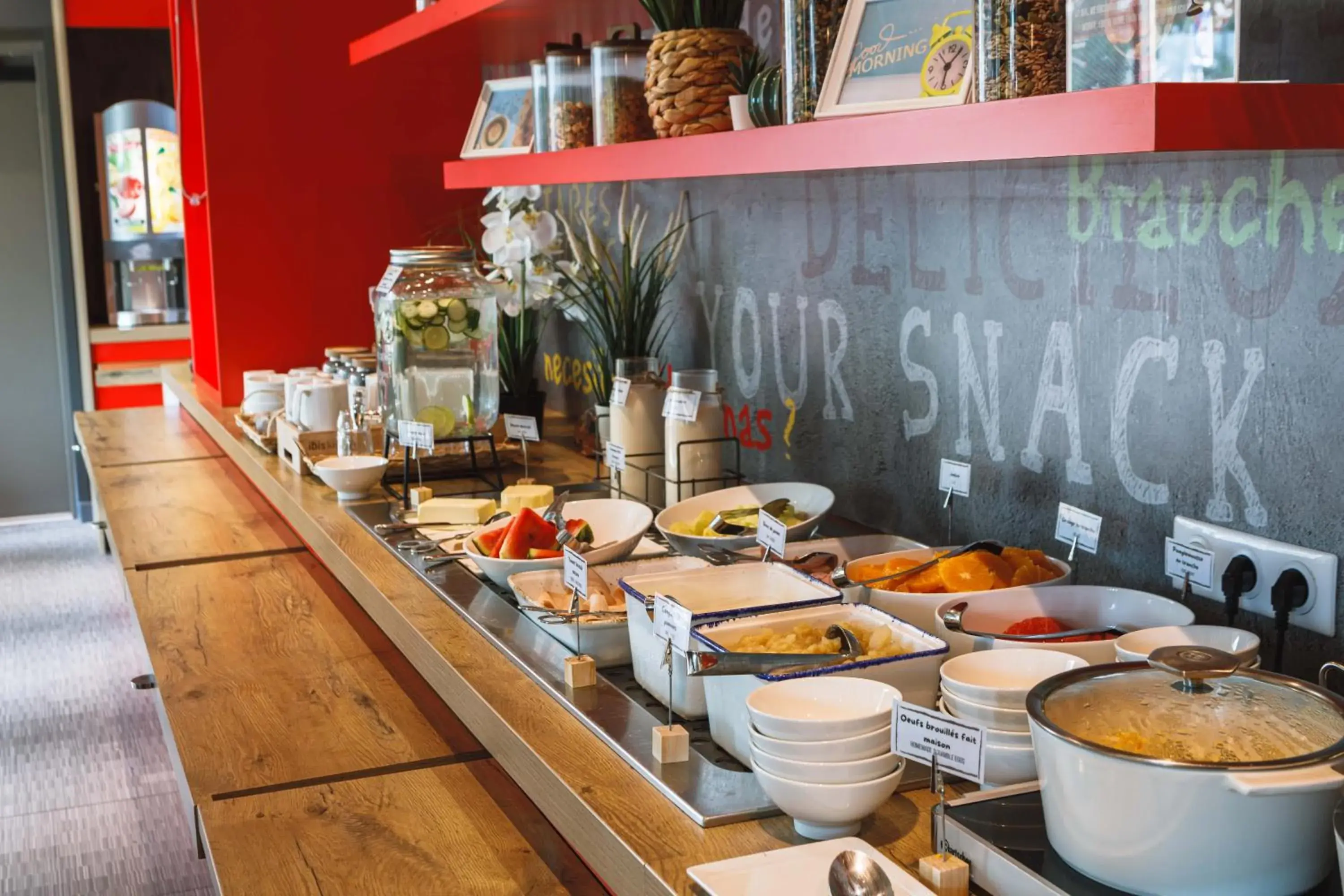 Food and drinks in ibis Lyon Carre De Soie Food and drinks in ibis Lyon Carre De Soie