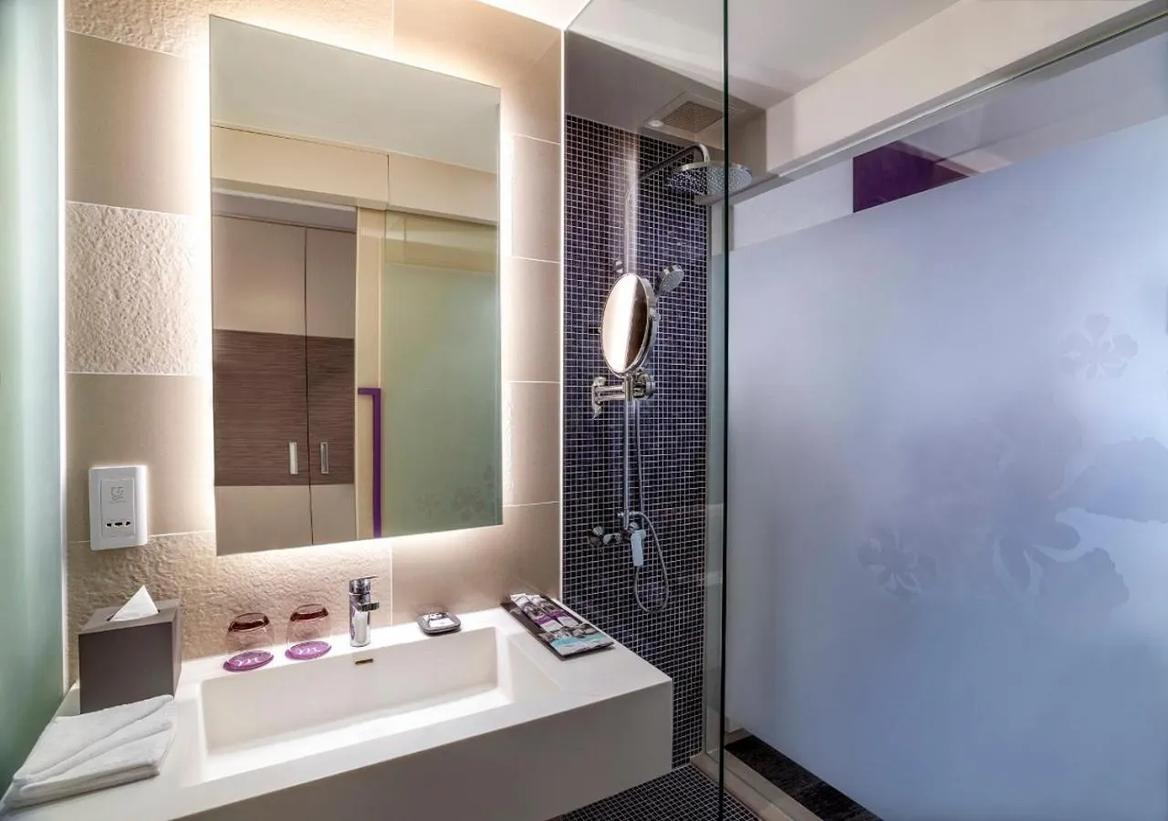 Bathroom in Mercure Hai Phong