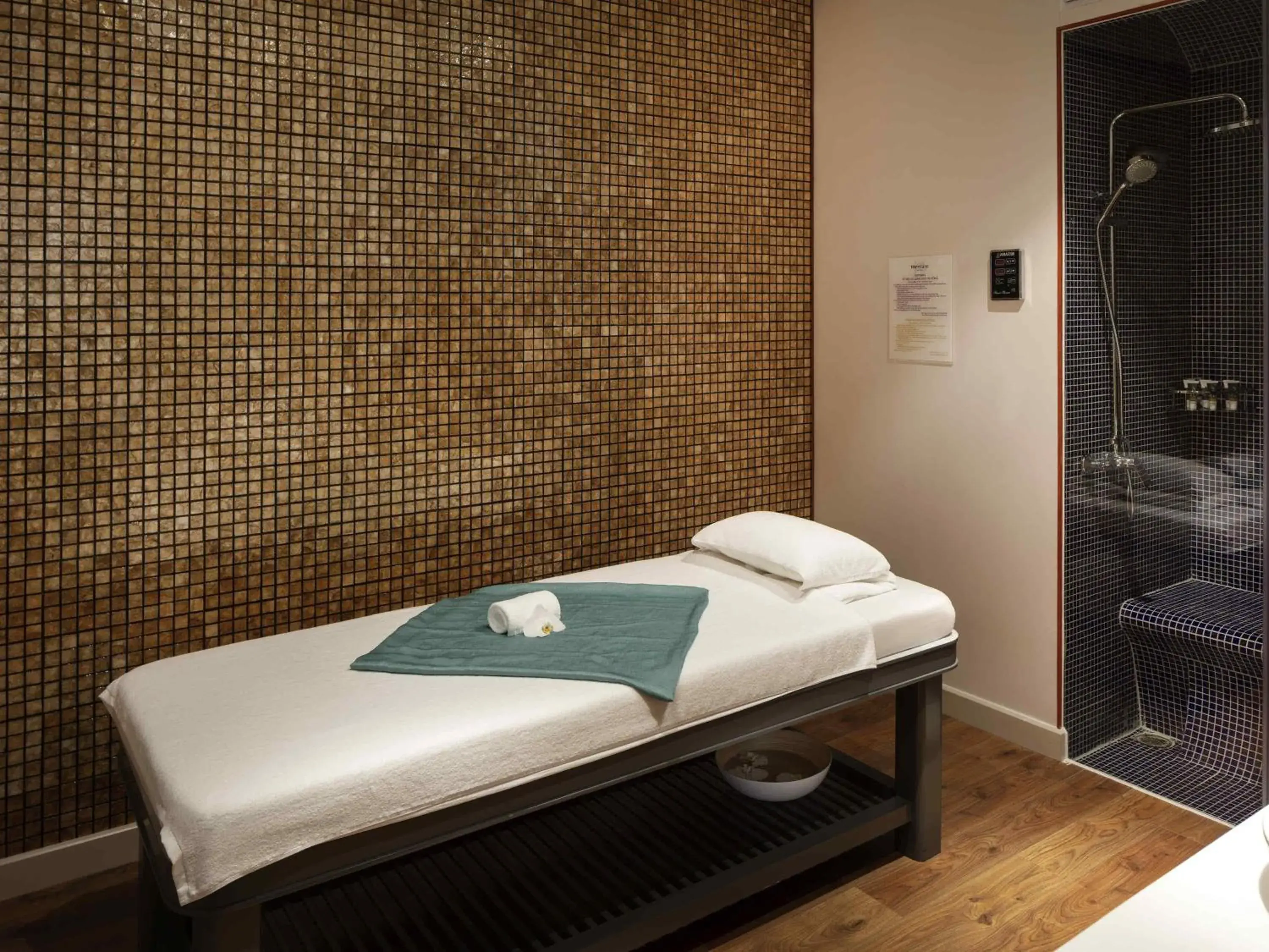 Spa and wellness centre/facilities, Bed in Mercure Hai Phong Spa and wellness centre/facilities, Bed in Mercure Hai Phong