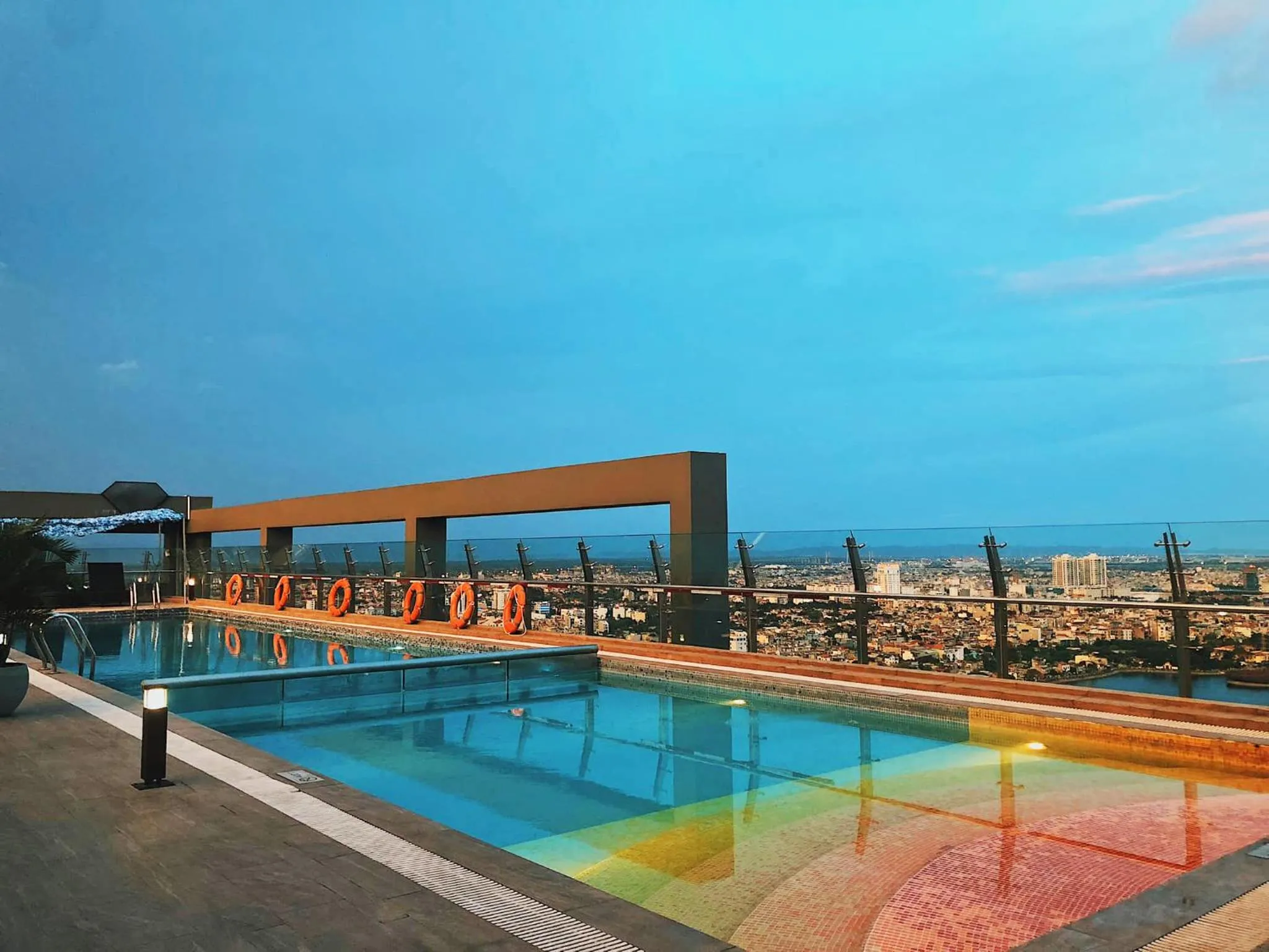 Swimming pool in Mercure Hai Phong