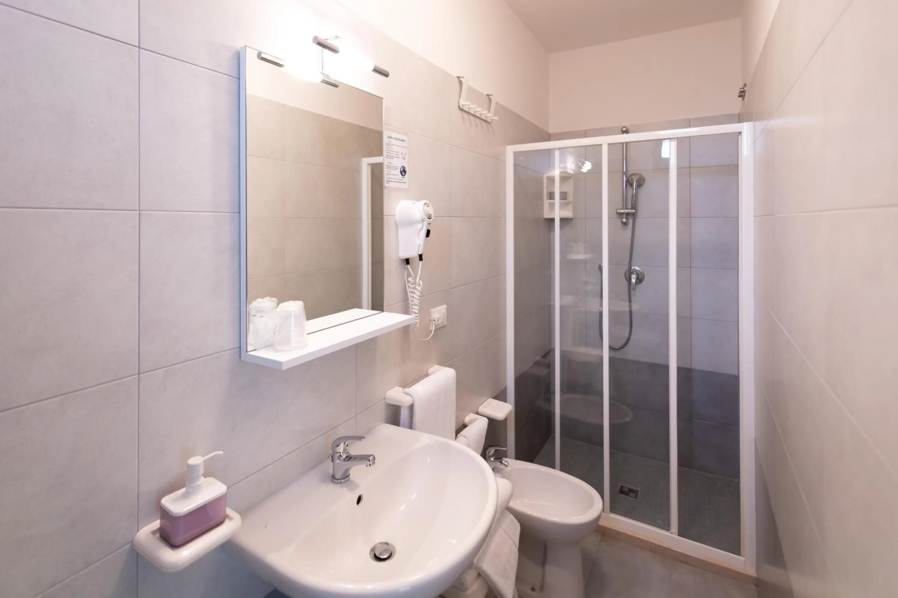 Toilet in Hotel Anny