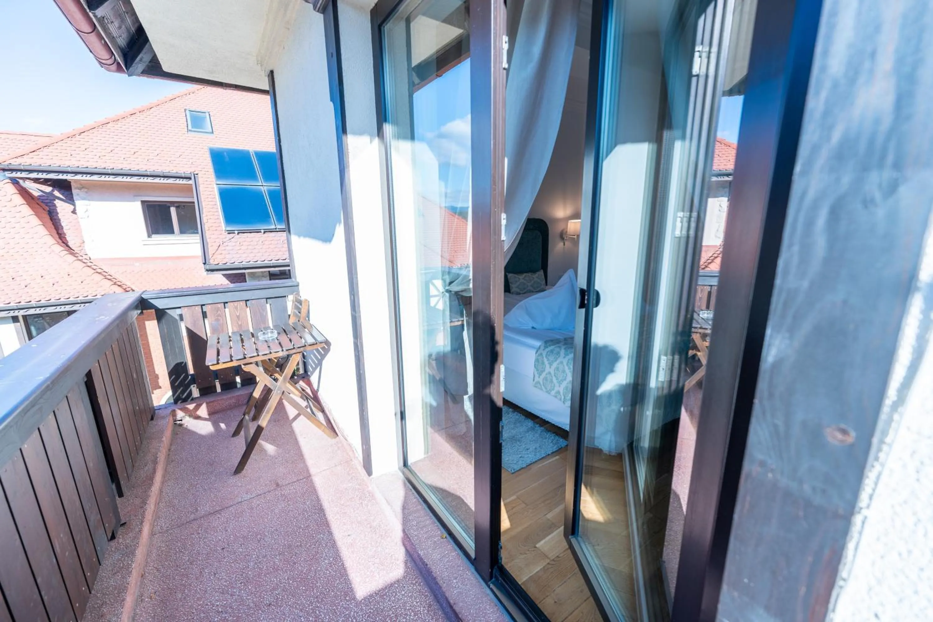 Deluxe Double Room with Castle View in Casa Din Bran - Inn Cuisine