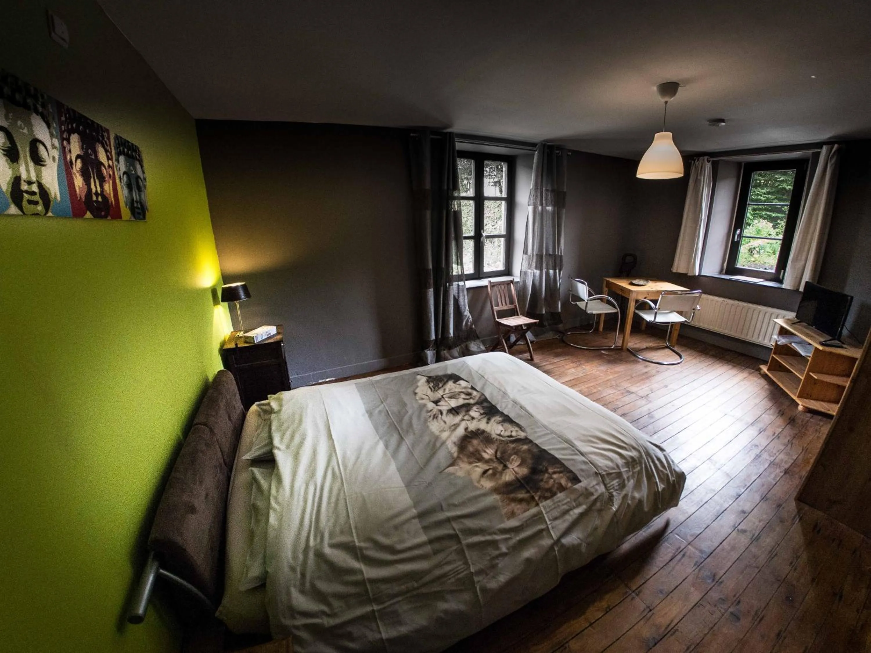 Bed in B&B Aux 10 Clefs