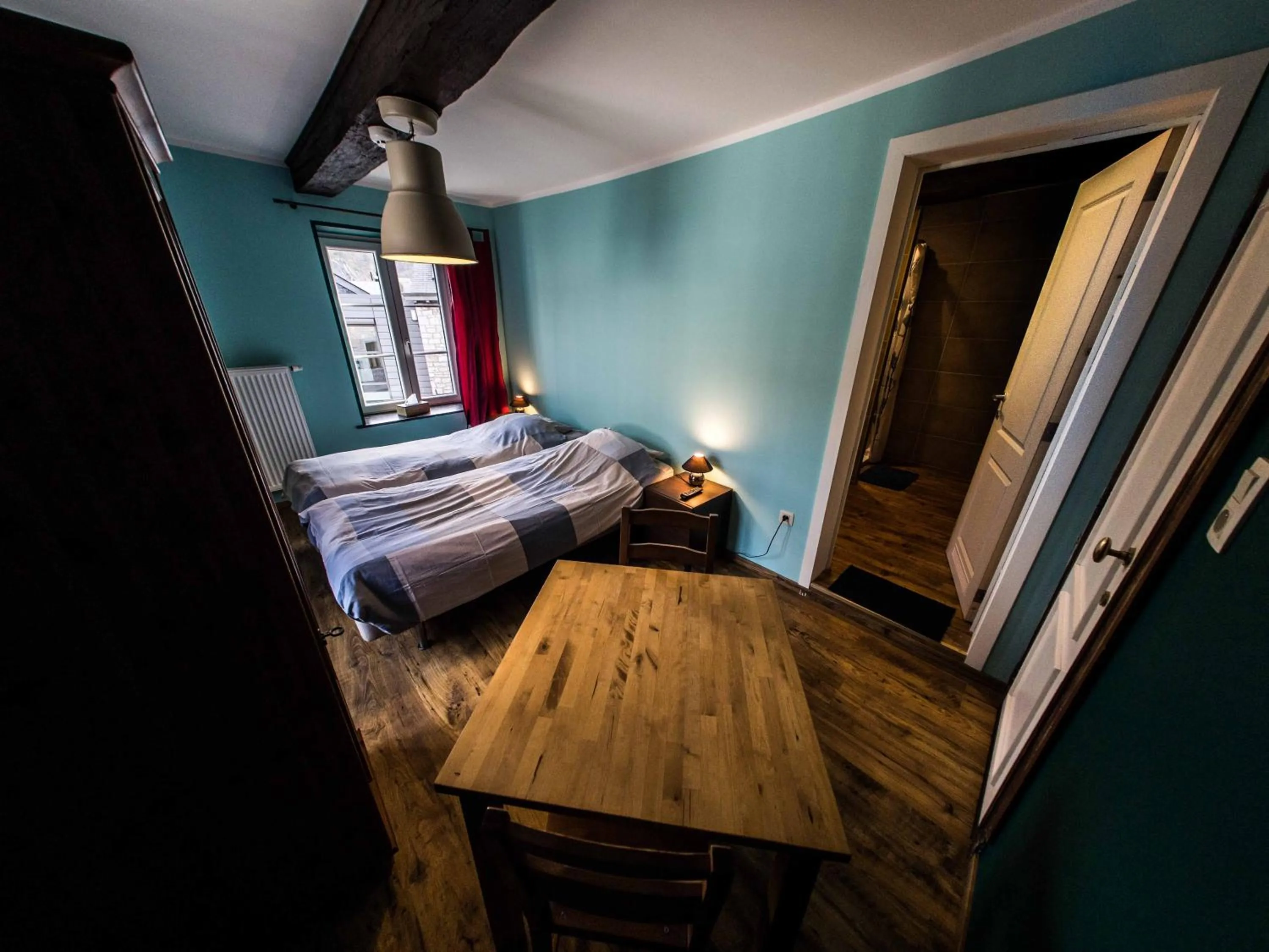 Bed in B&B Aux 10 Clefs