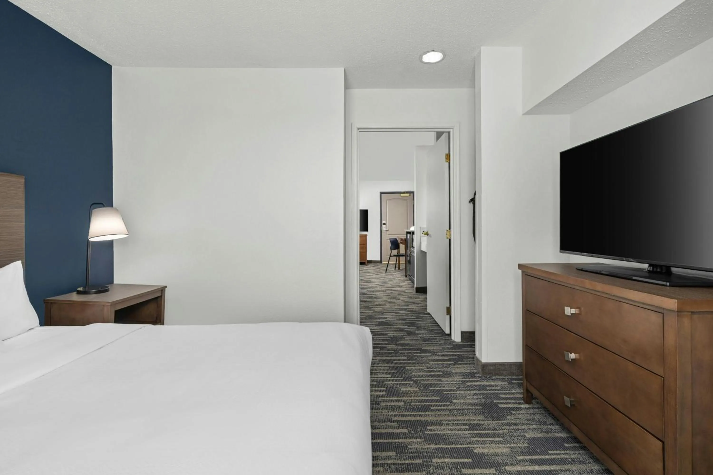 Photo of the whole room, Bed in City Express By Marriott Manteno
