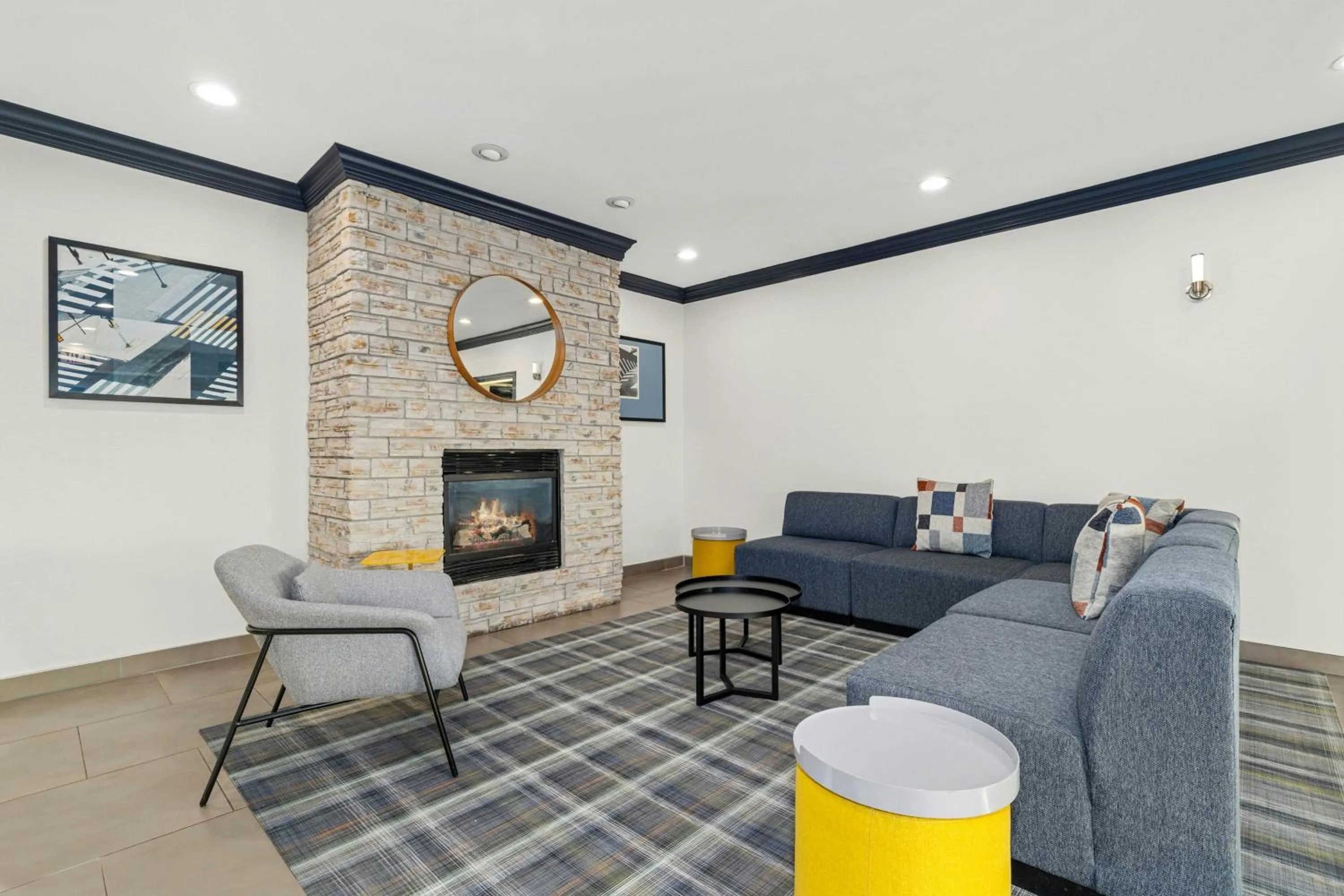 Lobby or reception in City Express By Marriott Manteno