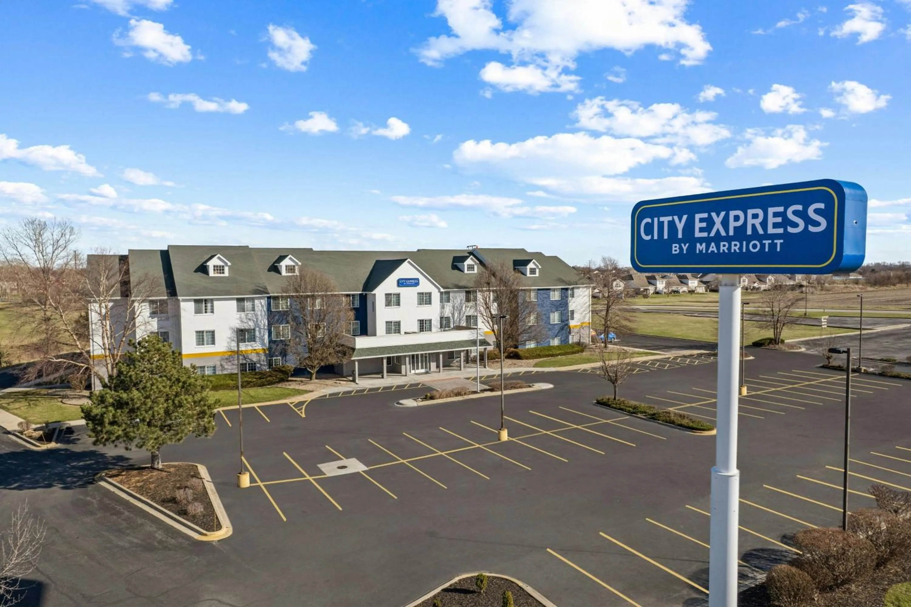 Property building in City Express By Marriott Manteno