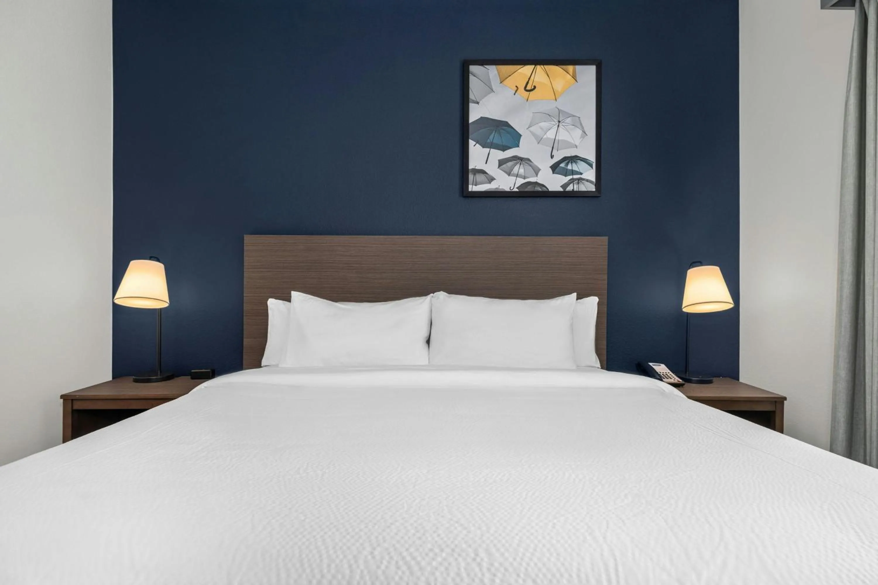 Bedroom, Bed in City Express By Marriott Manteno
