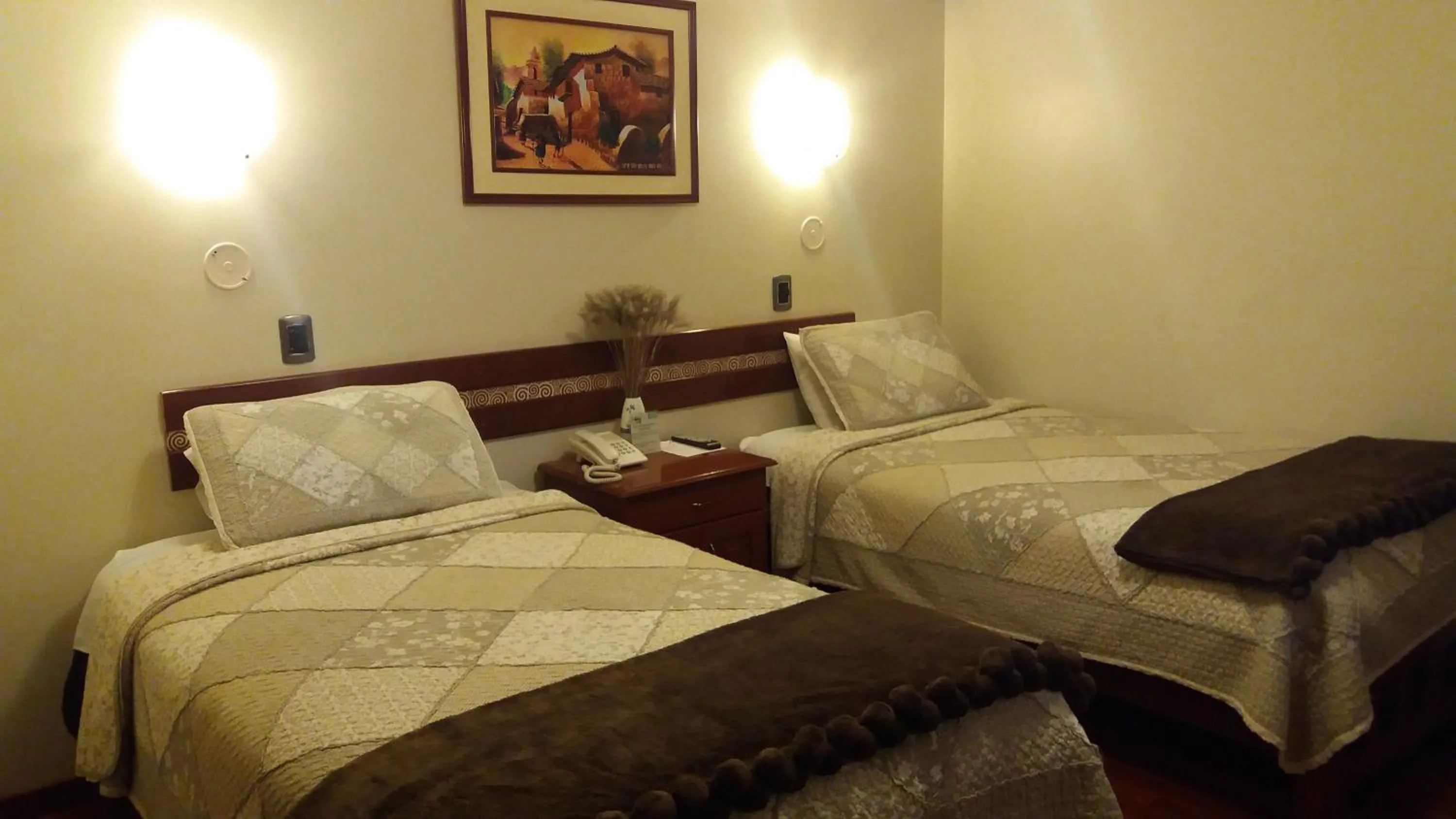 Photo of the whole room, Bed in Antawasi Hotel