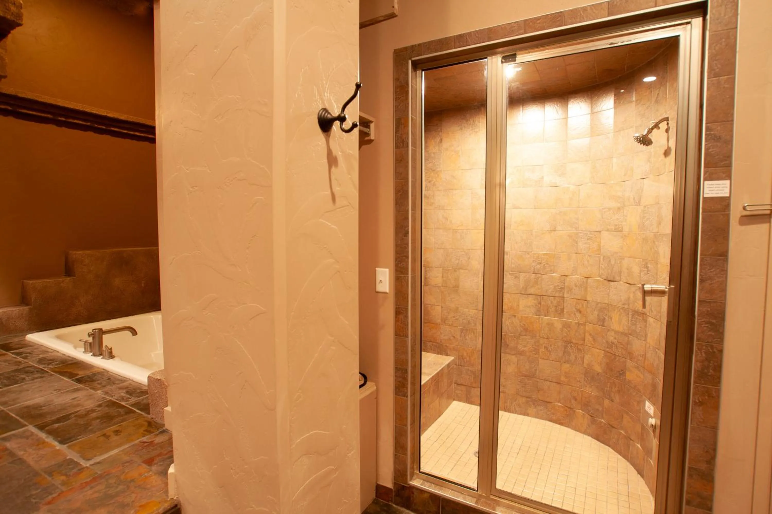 Destinations Inn Theme Rooms