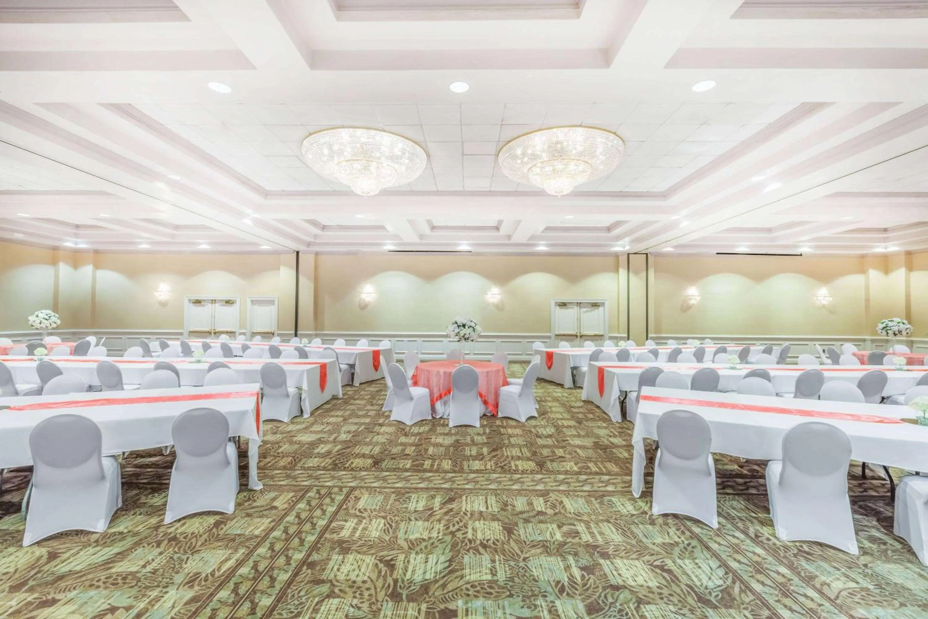 Banquet/Function facilities in Wyndham Virginia Beach Oceanfront