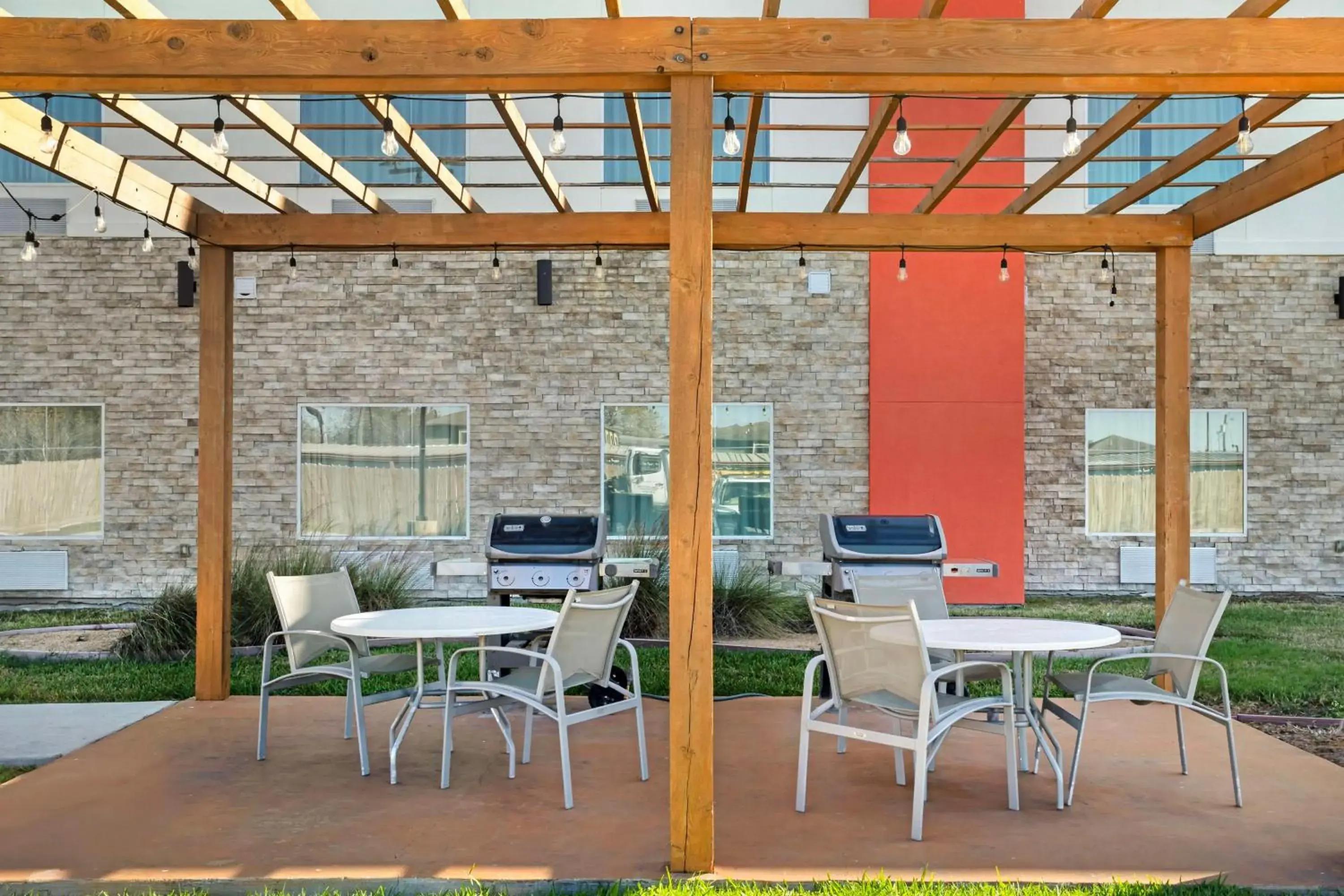 Property building in Best Western Executive Residency IH-37 Corpus Christi Property building in Best Western Executive Residency IH-37 Corpus Christi