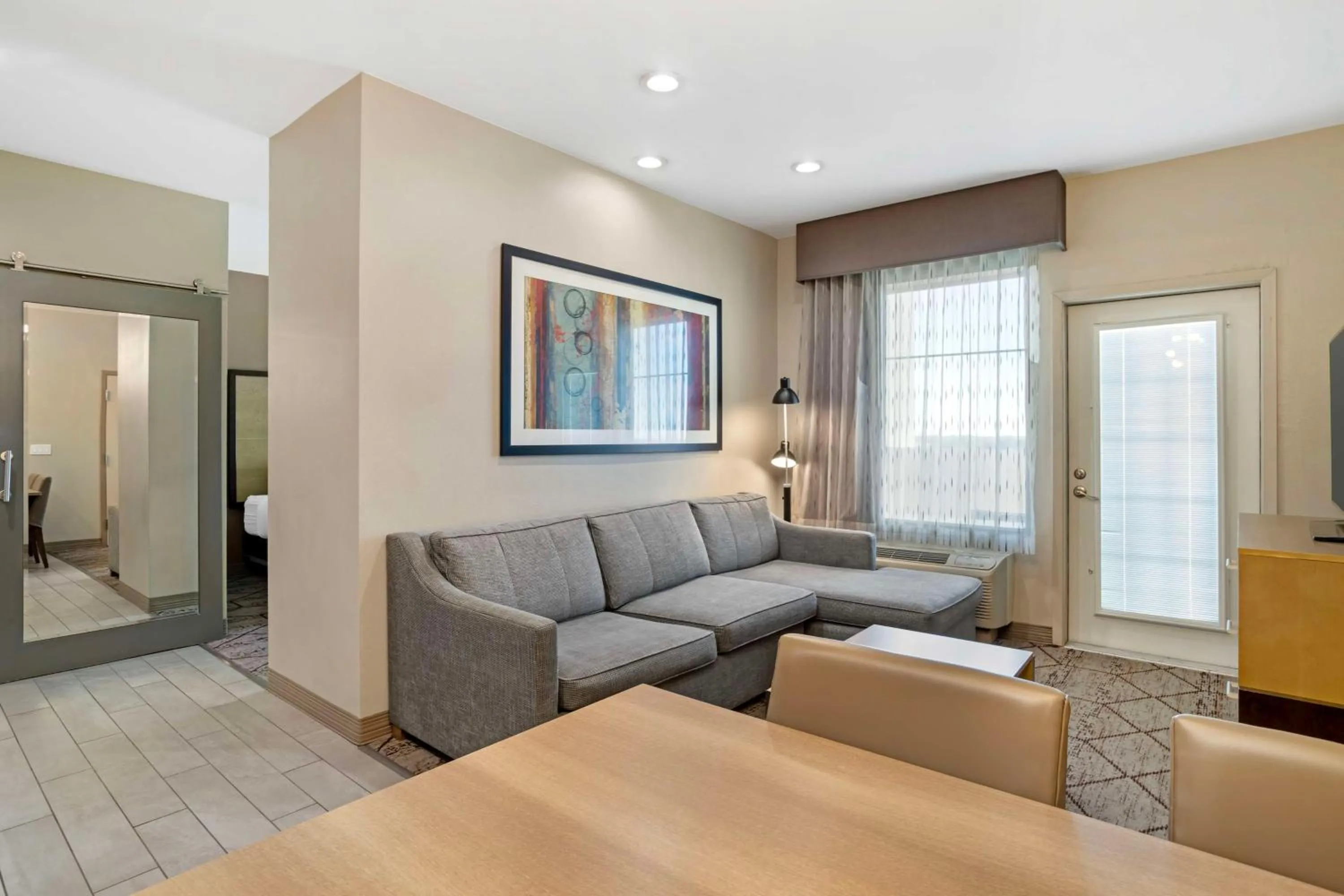 Photo of the whole room in Best Western Executive Residency IH-37 Corpus Christi