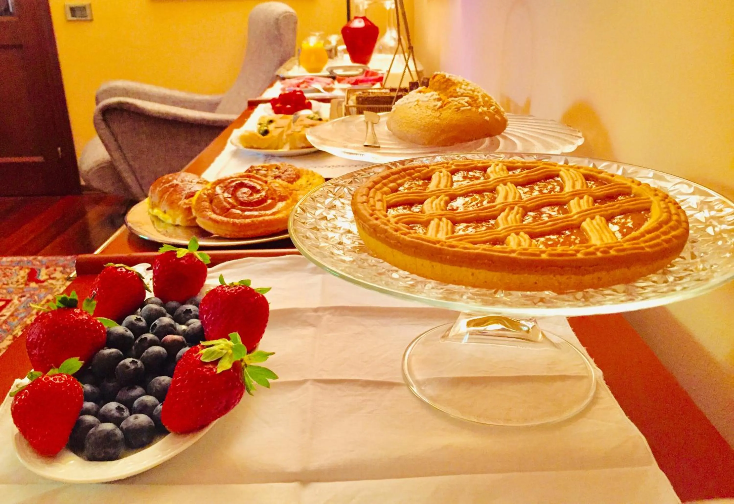 Food and drinks in Opera Deluxe