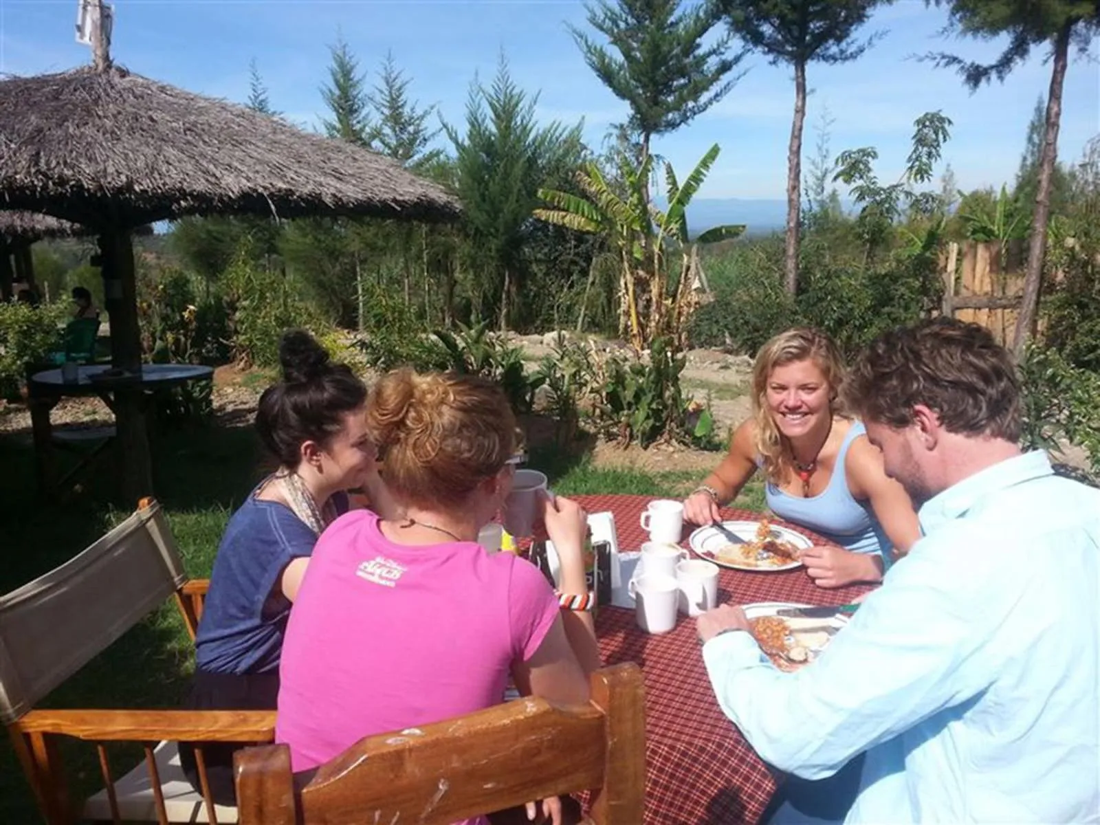 Restaurant/places to eat in The Great Circle Lodge