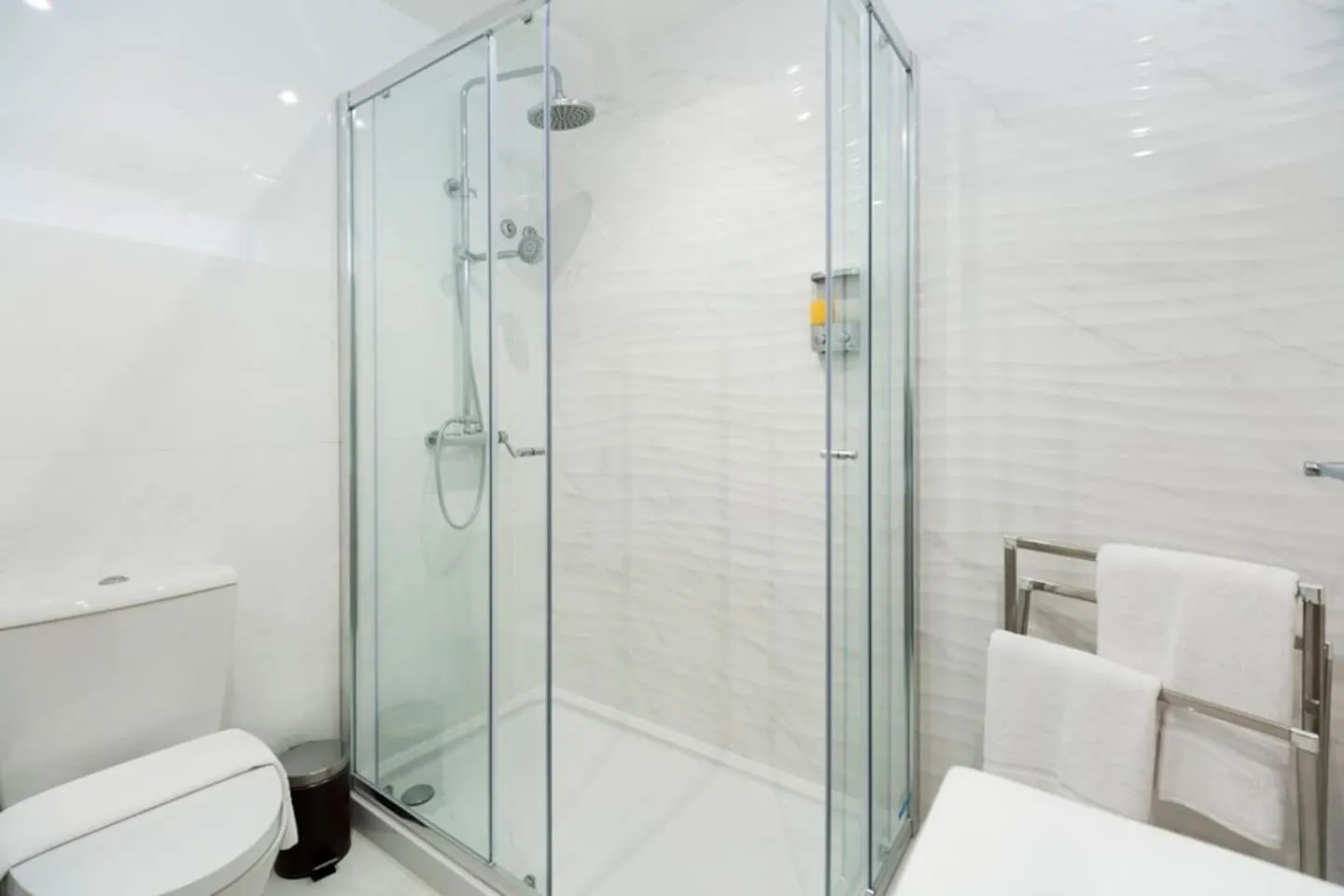 Shower in Olá Lisbon - Luxury Graça I
