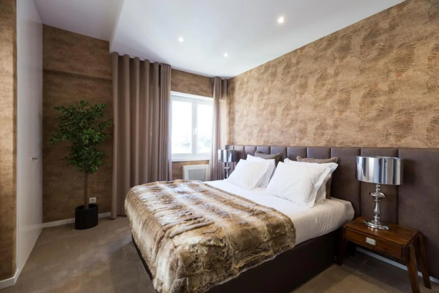 Bed in Olá Lisbon - Luxury Graça I