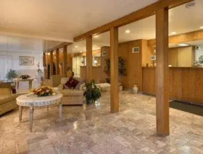 Lobby or reception in Merced Inn & Suites Lobby or reception in Merced Inn & Suites