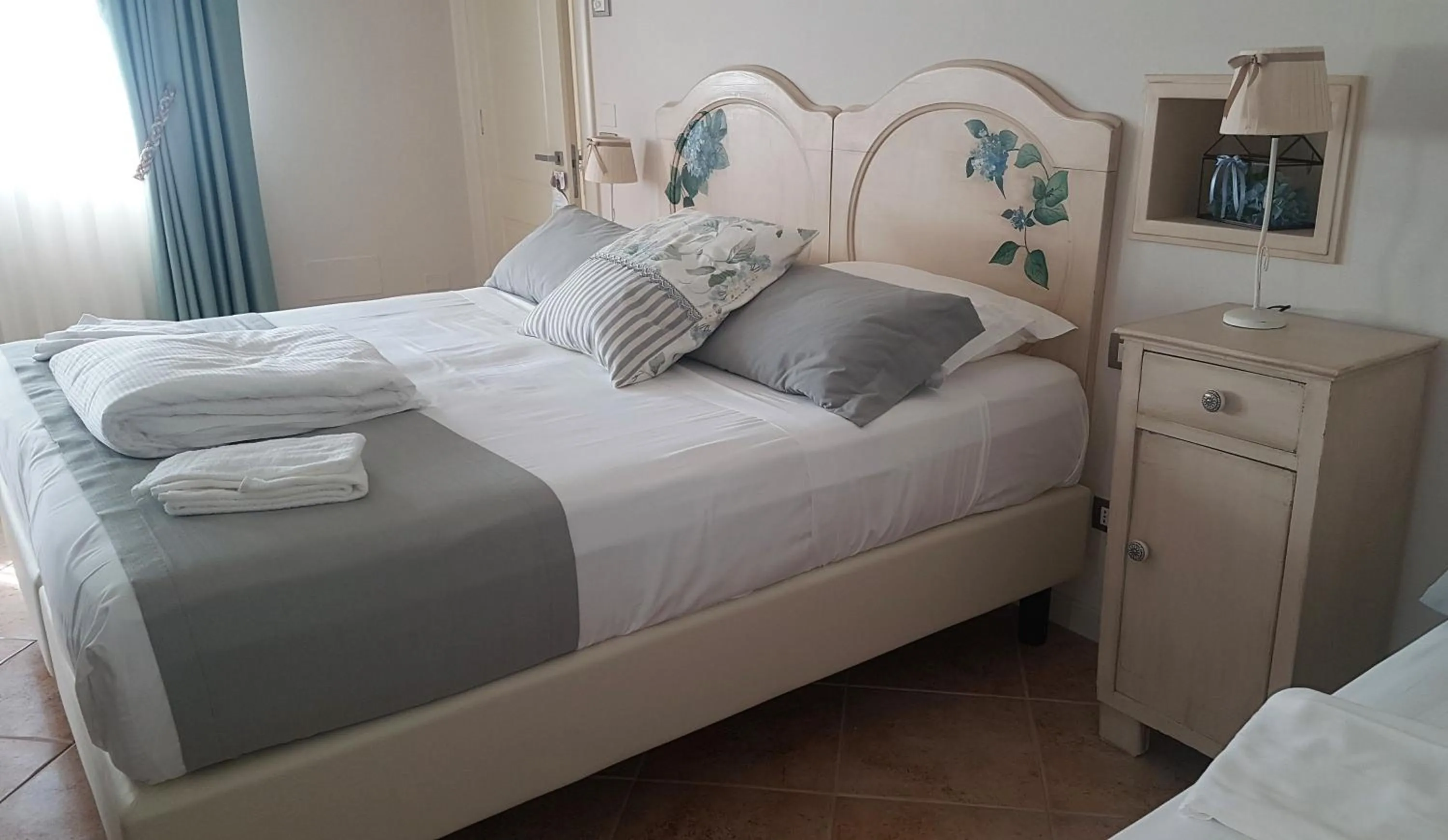Bed in Villa Montenero