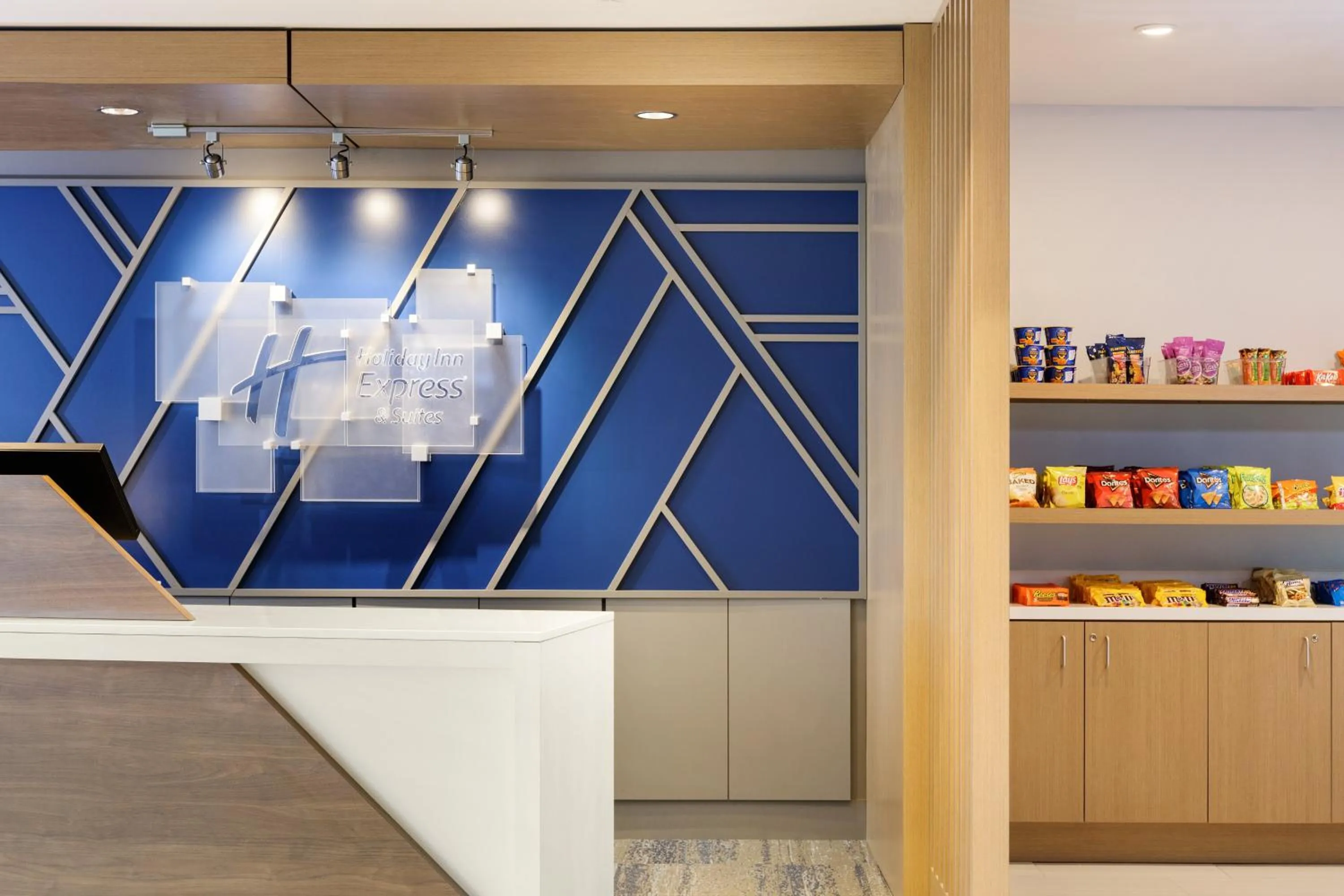 Property building in Holiday Inn Express and Suites Winchester by IHG