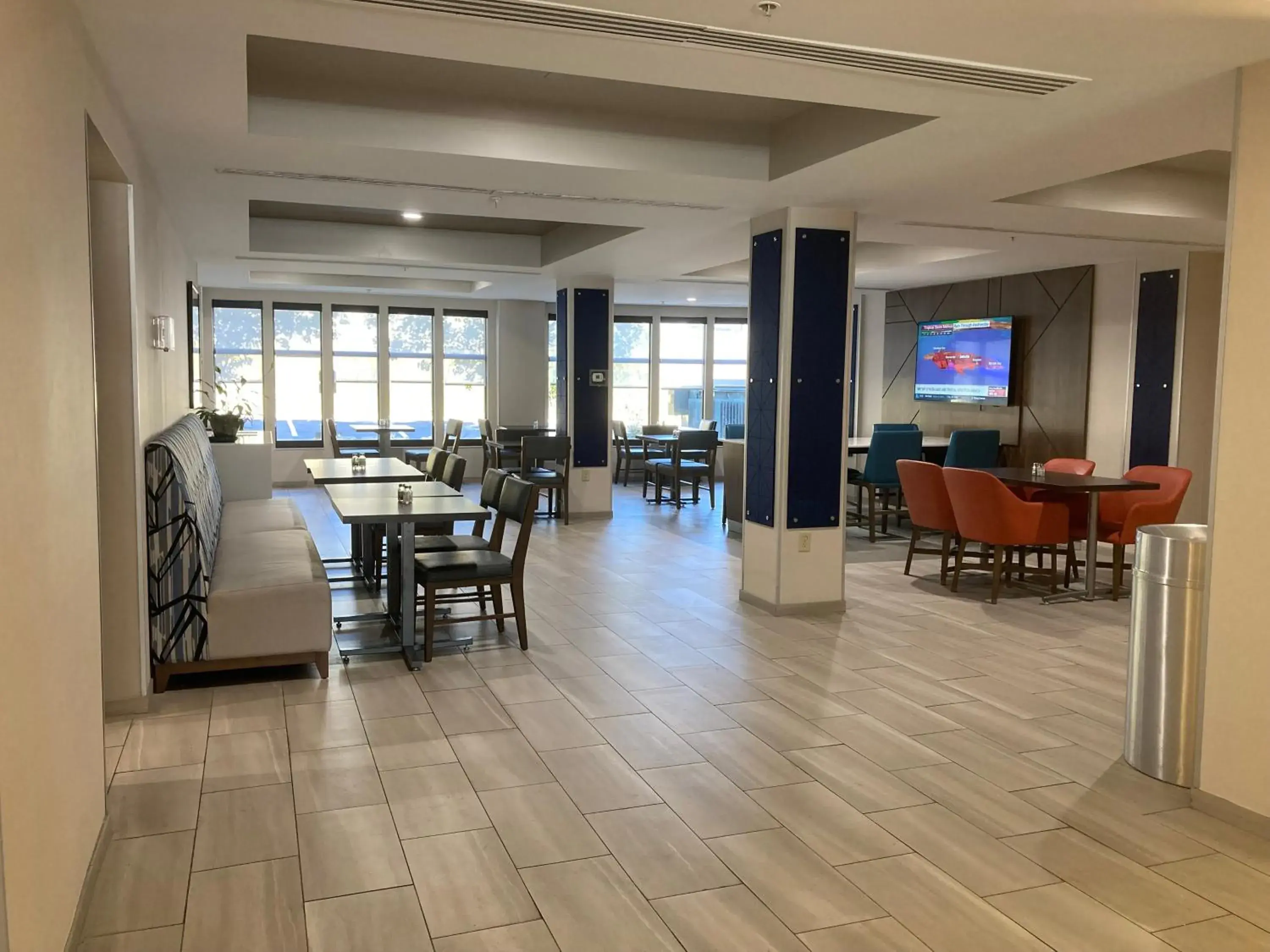 Lobby or reception in Holiday Inn Express and Suites Winchester by IHG Lobby or reception in Holiday Inn Express and Suites Winchester by IHG