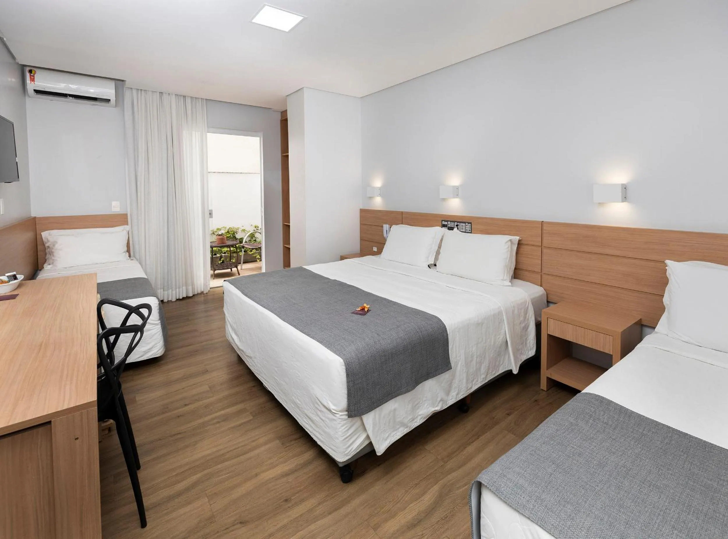 Bedroom, Bed in Tropikalya Gold Hotel