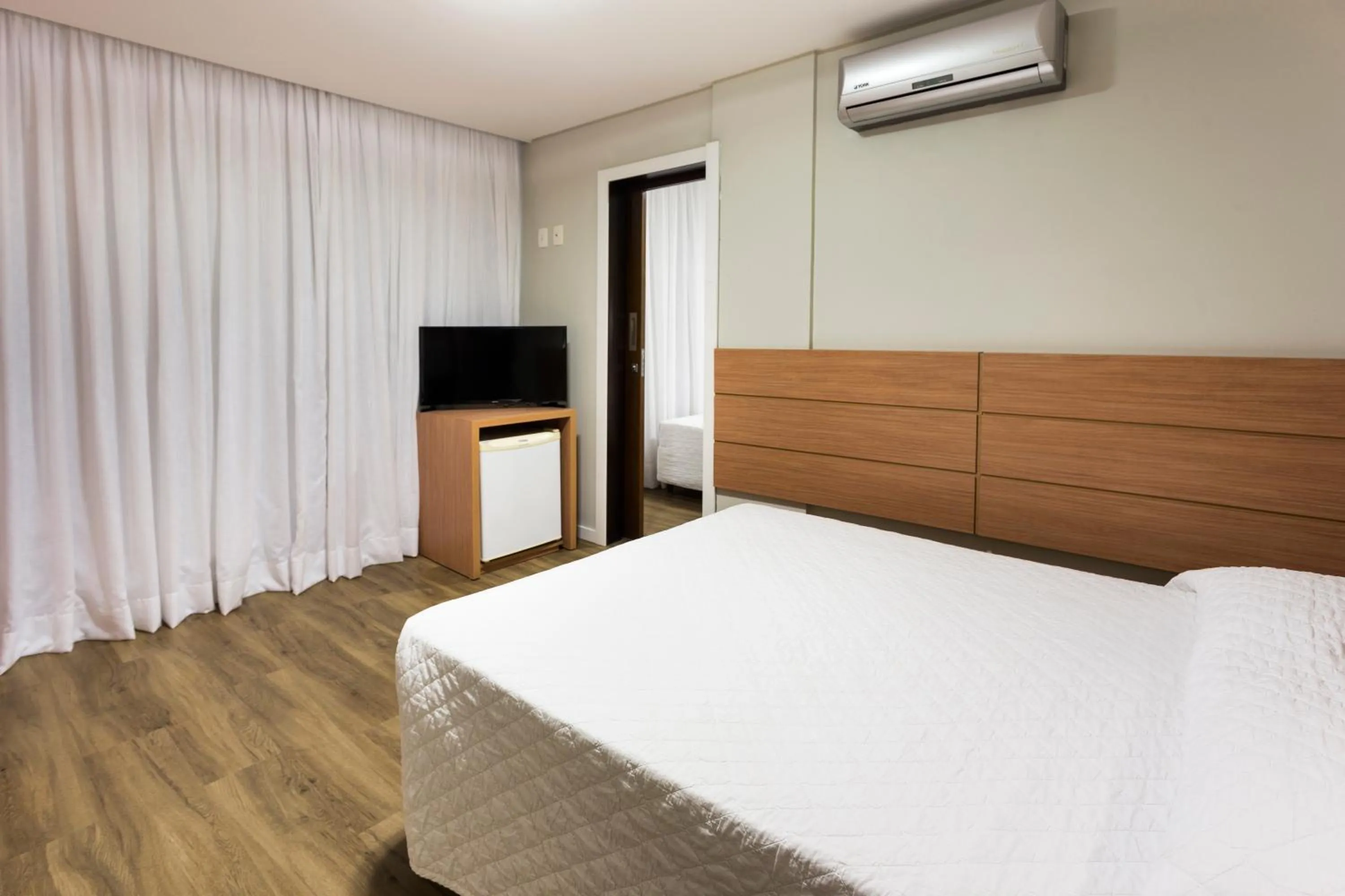 Bedroom, Bed in Tropikalya Gold Hotel