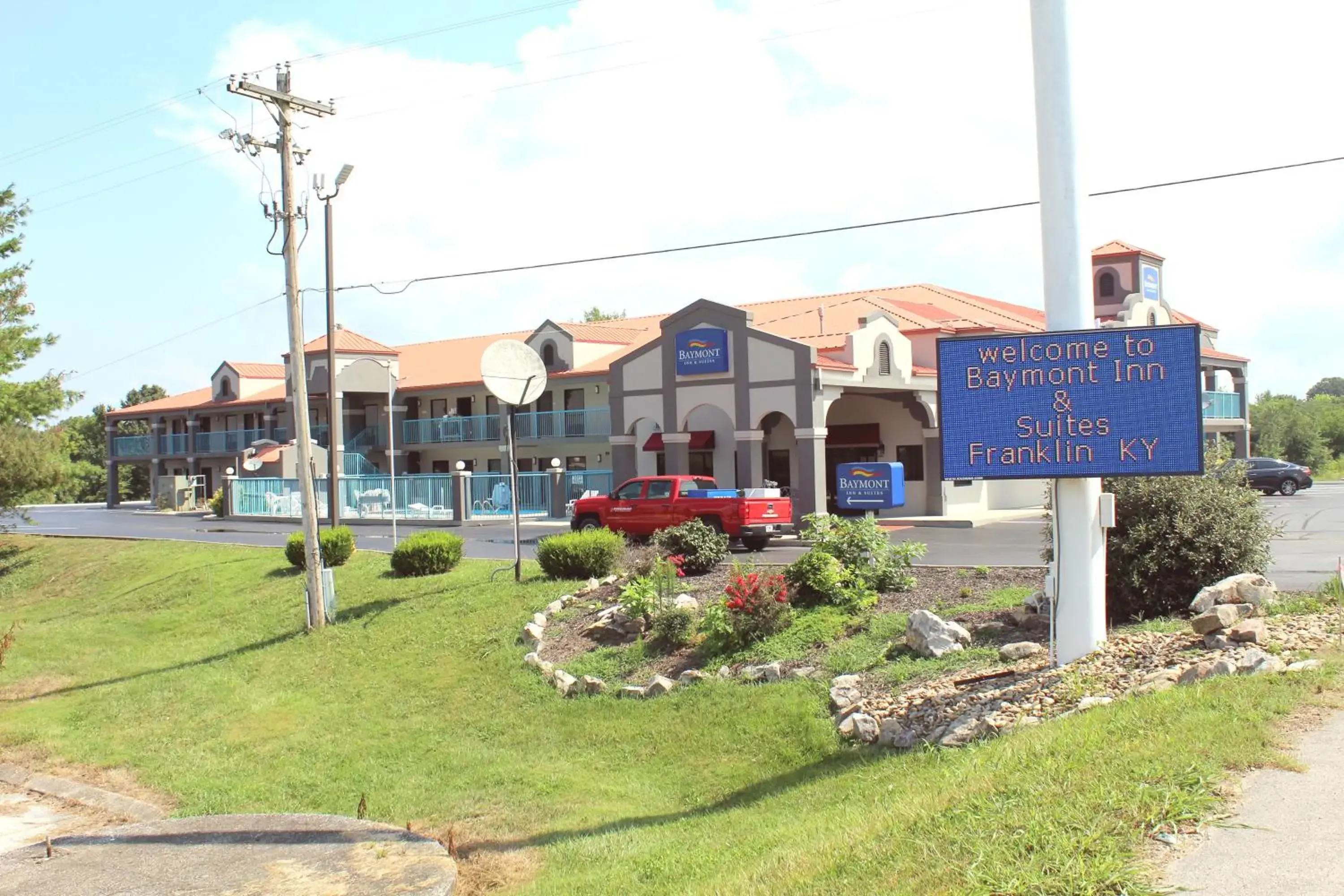 Property building in Baymont by Wyndham Franklin Property building in Baymont by Wyndham Franklin