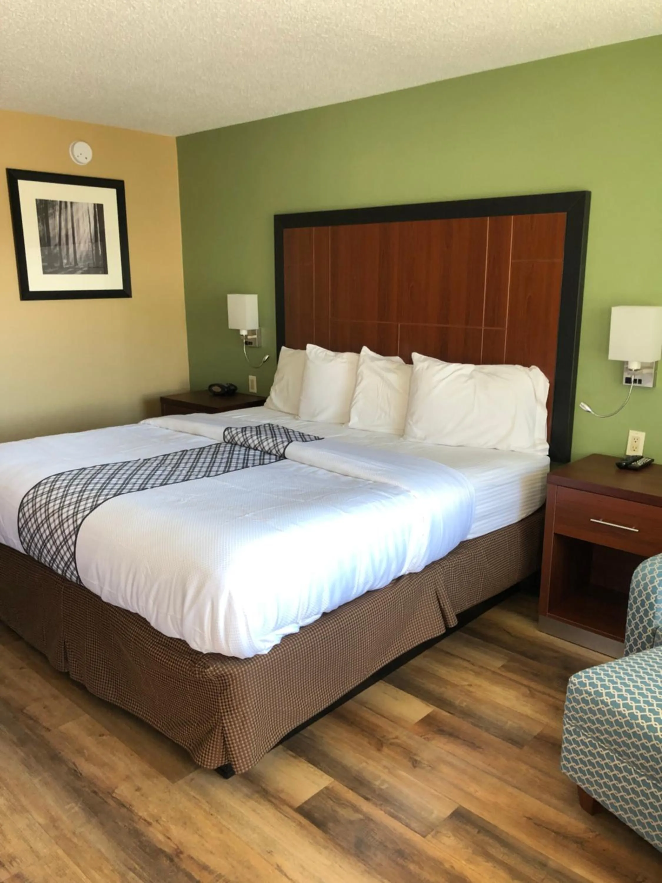 Bed in Knights Inn Motel