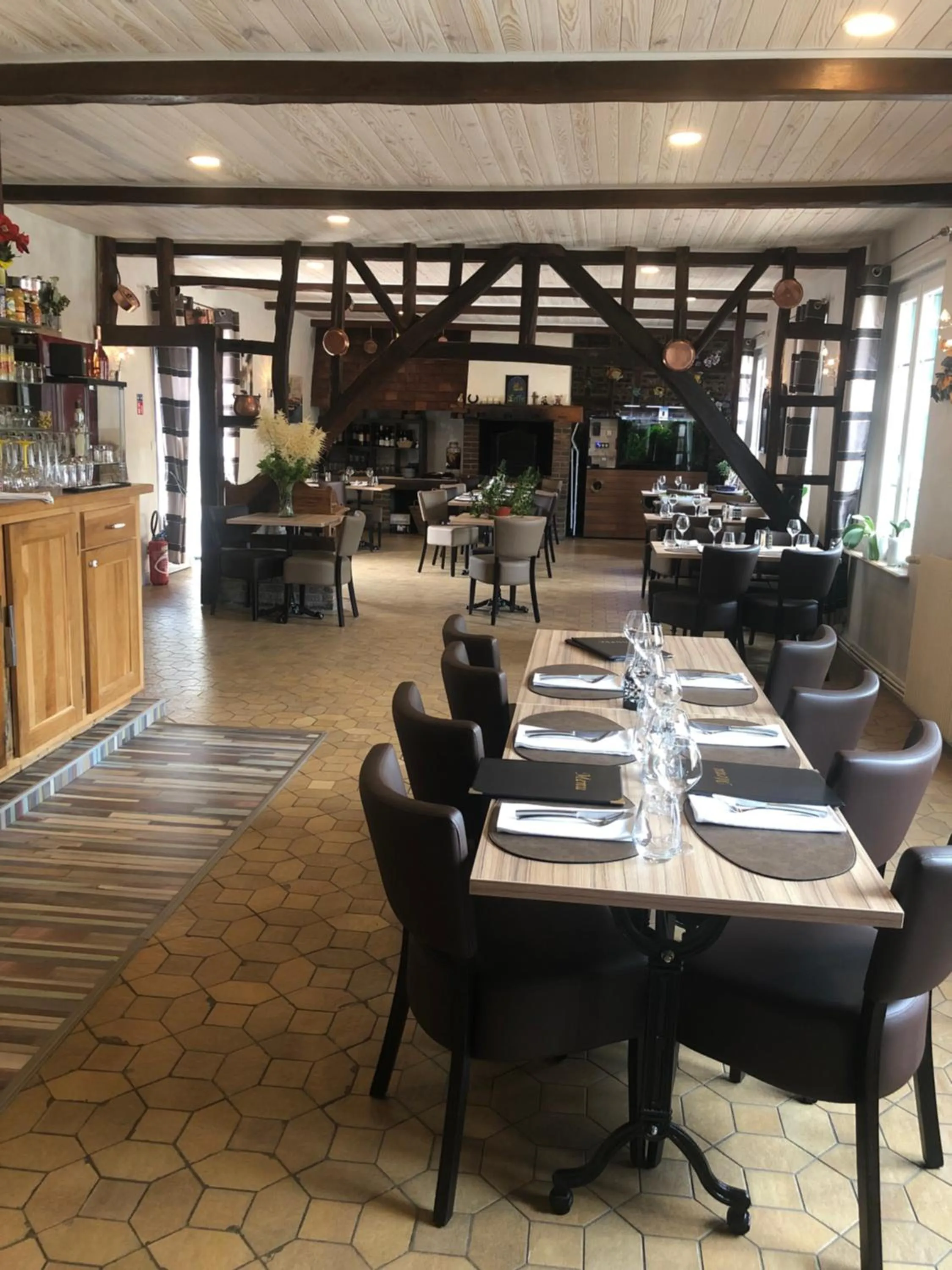 Restaurant/places to eat in L'auberge fleurie