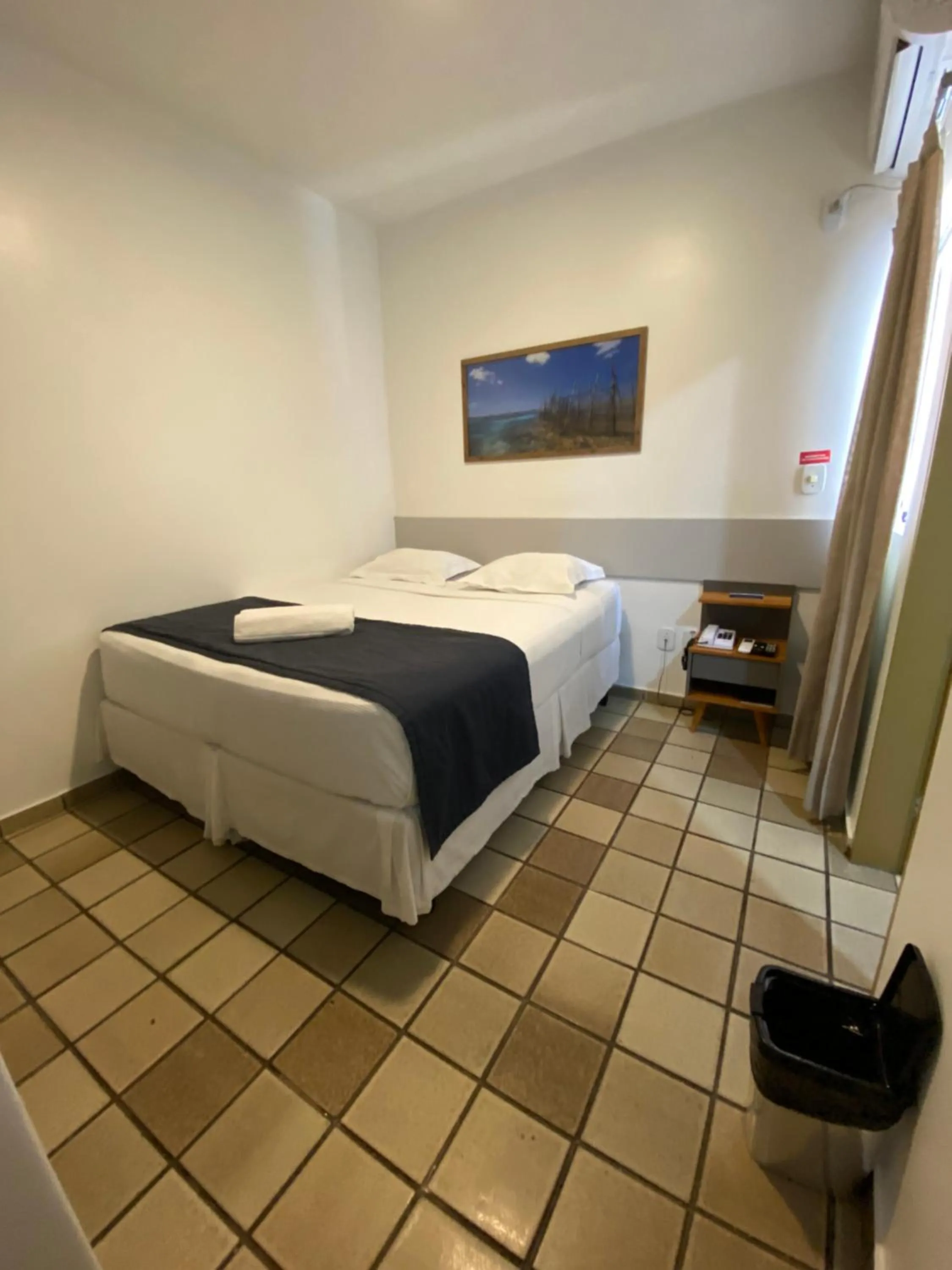 Bedroom, Bed in Bluemar Hotel