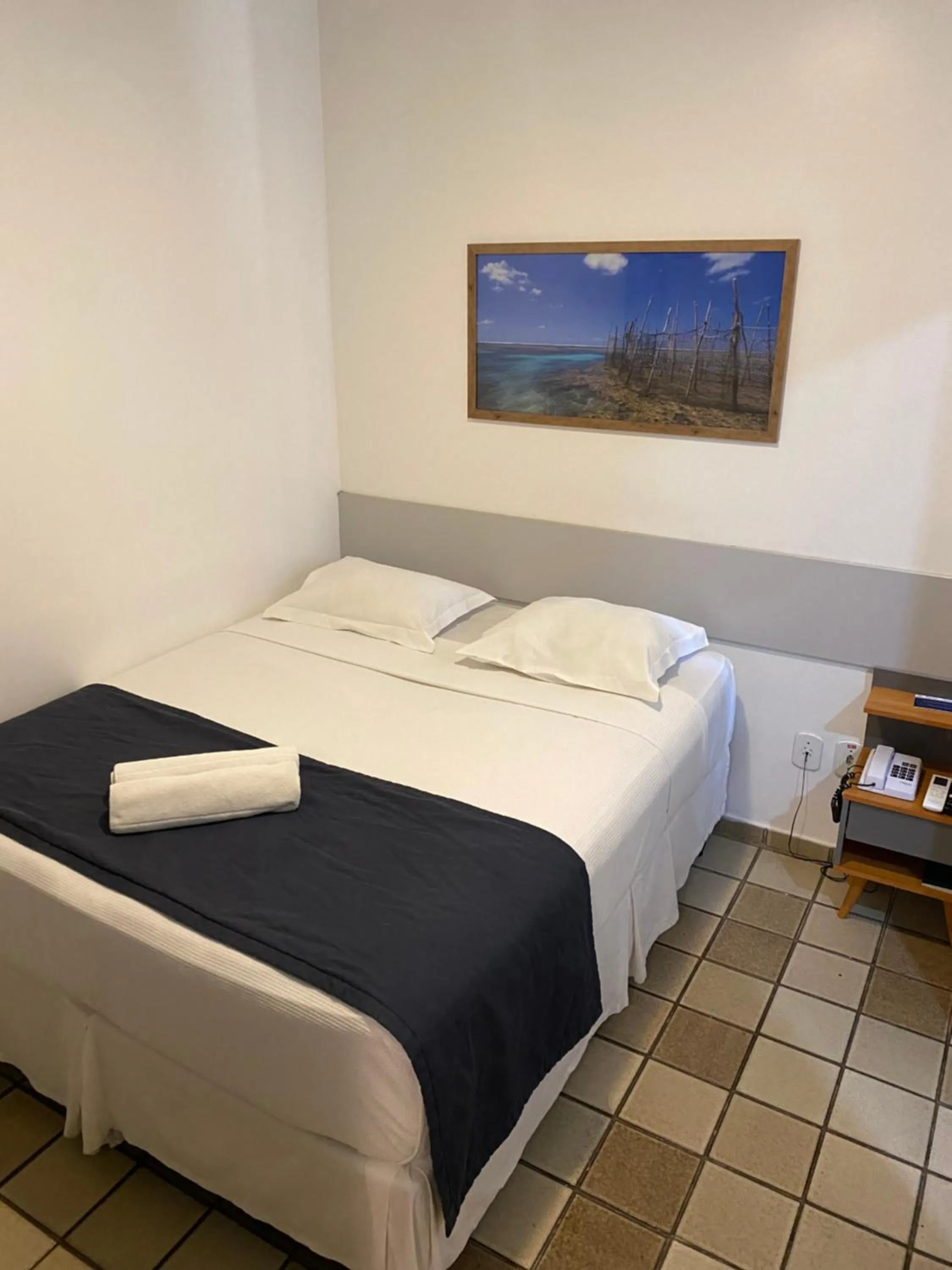 Bedroom, Bed in Bluemar Hotel