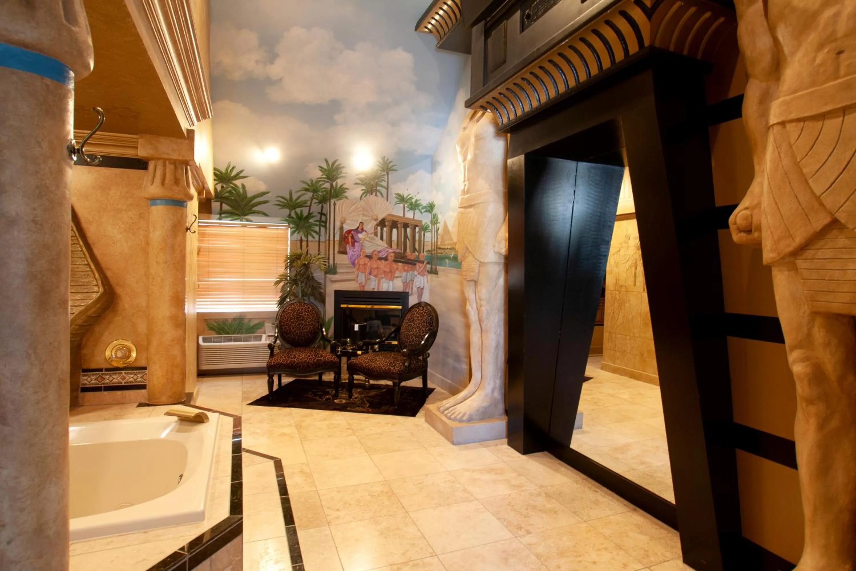 Black Swan Inn Luxurious Theme Rooms