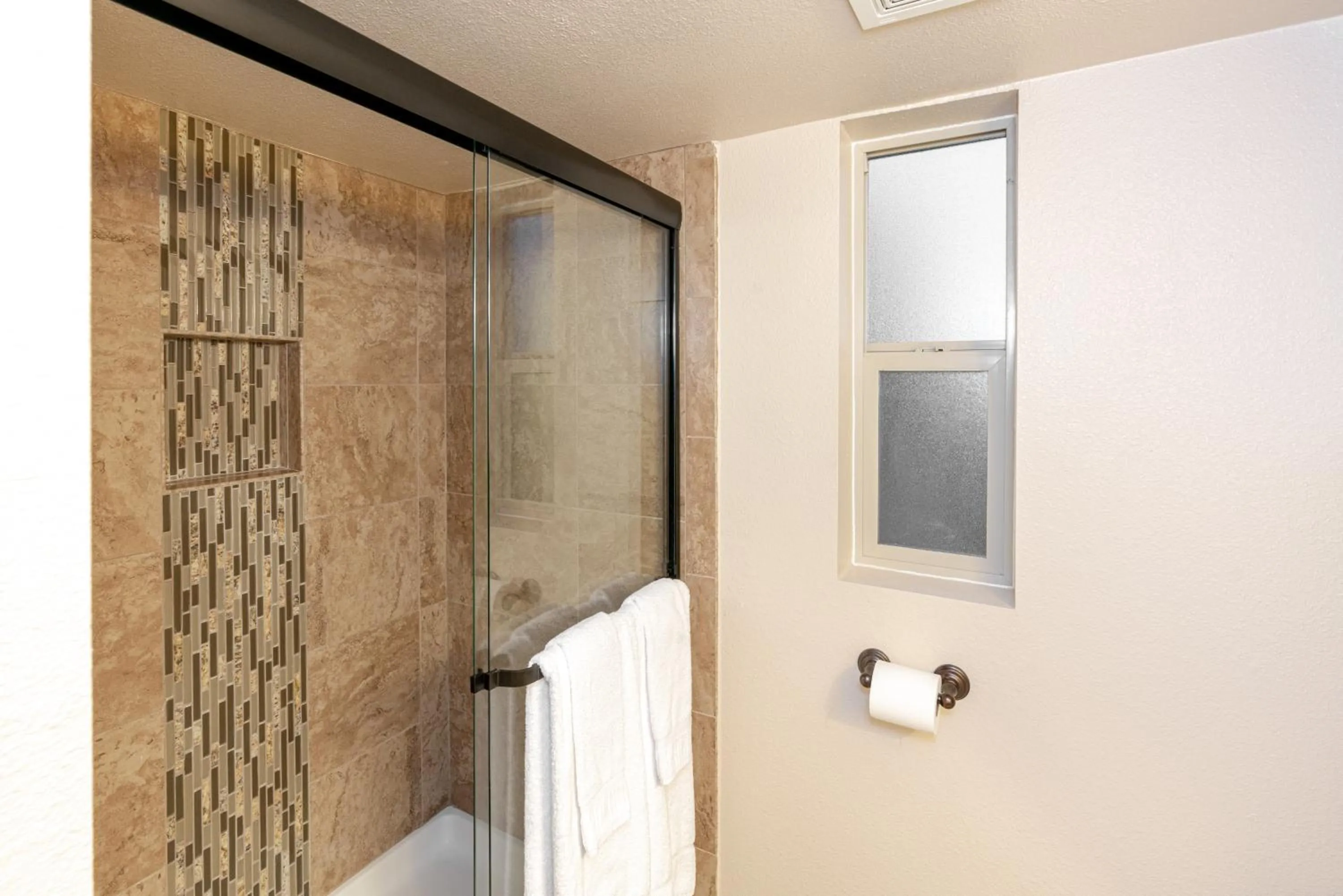 Bathroom in Sun Outdoors Paso Robles