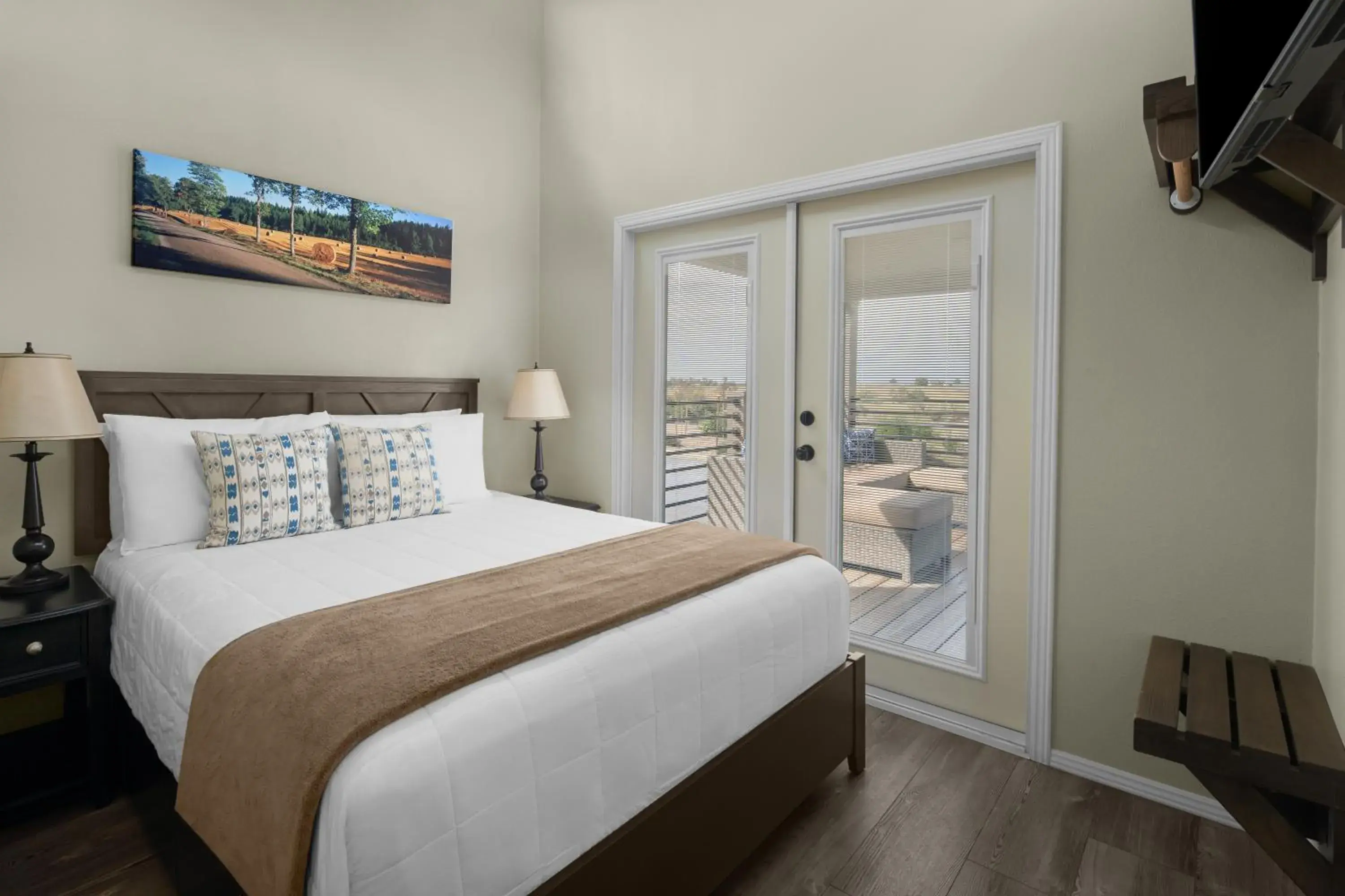Chateau 2 Bedroom with Bunks in Sun Outdoors Paso Robles Chateau 2 Bedroom with Bunks in Sun Outdoors Paso Robles