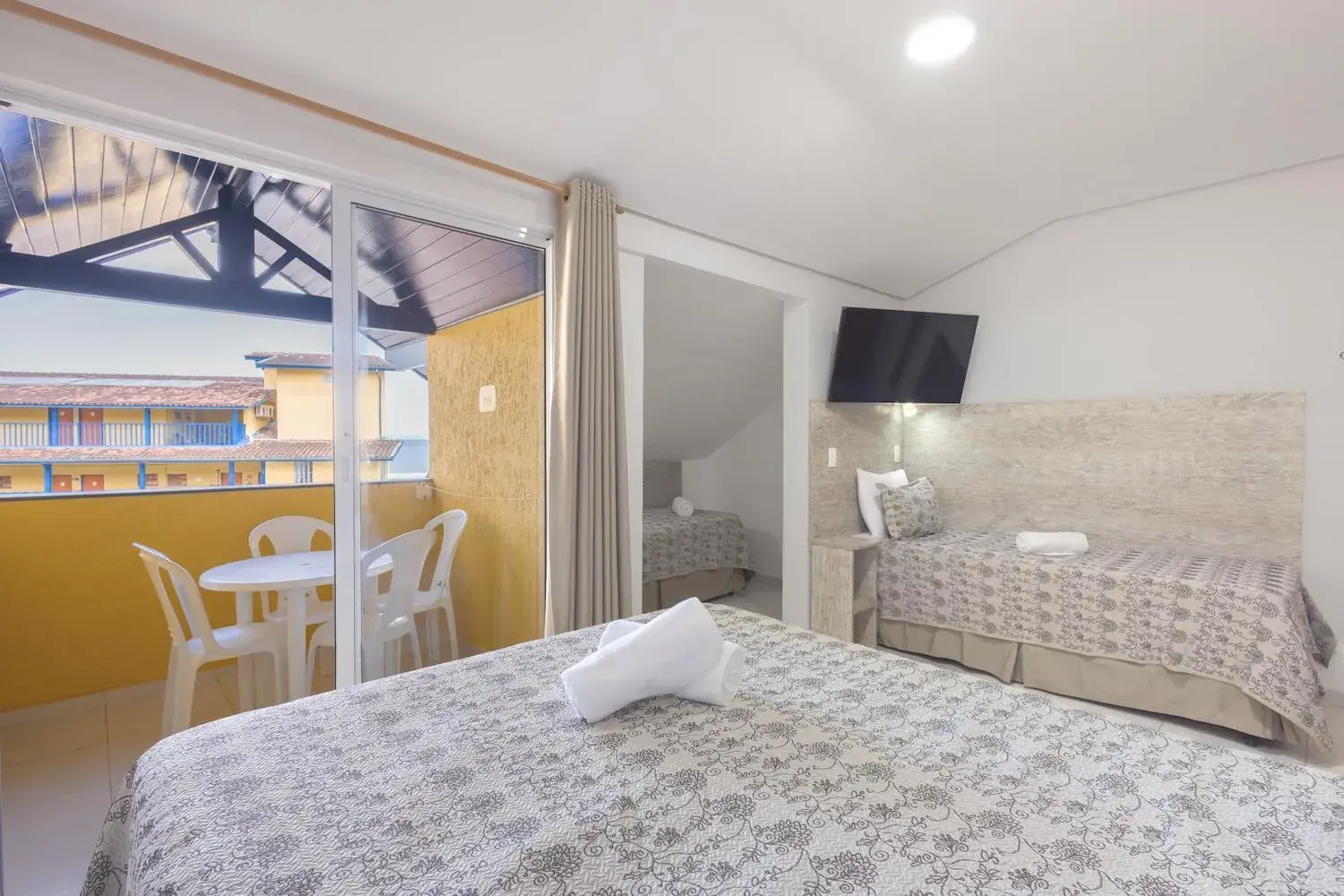 Photo of the whole room, Bed in Kaliman Pousada Photo of the whole room, Bed in Kaliman Pousada